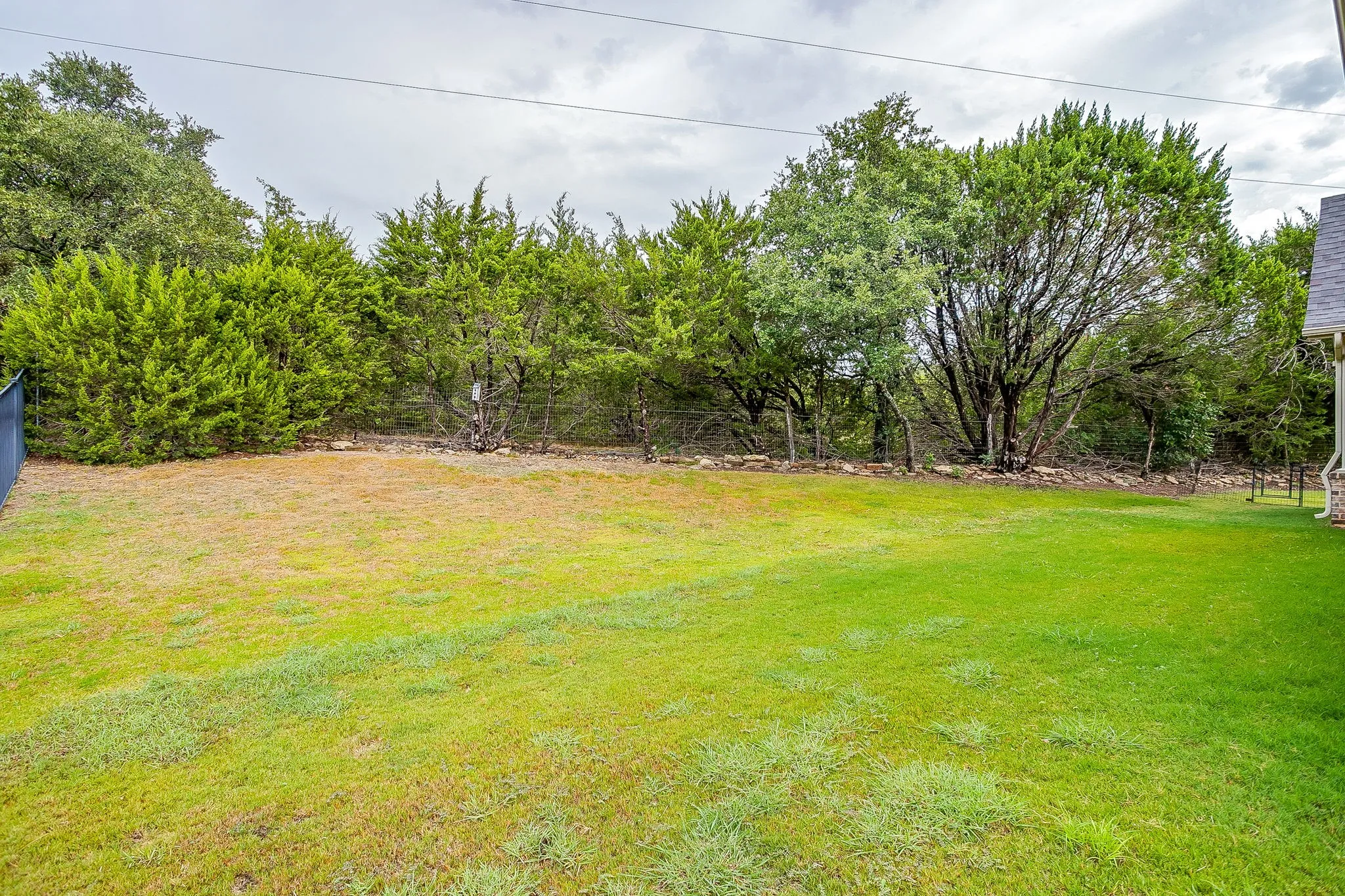 Single Family Residence For Sale in Parker County , 605 Embers Lane, Weatherford, Texas 76085, 3 Bedroom, 3 Bathroom, 2 Garage spaces, 2,106 Sqft, built in 2018, mls#21382828, Real Estate Agent in Weatherford, Homes For Sale in Parker county, Homes For Sale in Weatherford, Realtor in Weatherford Texas, Real Estate Brokerage Independent Realty Texas, Luminita Cordes Realtor