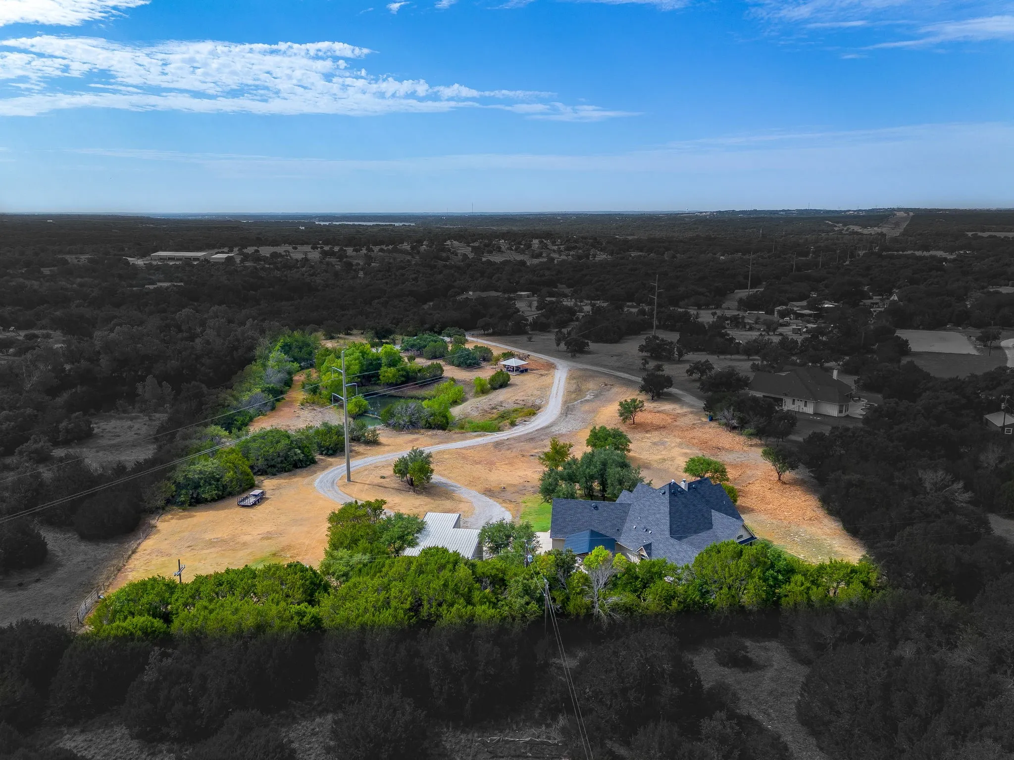 Single Family Residence For Sale in Parker County , 605 Embers Lane, Weatherford, Texas 76085, 3 Bedroom, 3 Bathroom, 2 Garage spaces, 2,106 Sqft, built in 2018, mls#21382828, Real Estate Agent in Weatherford, Homes For Sale in Parker county, Homes For Sale in Weatherford, Realtor in Weatherford Texas, Real Estate Brokerage Independent Realty Texas, Luminita Cordes Realtor
