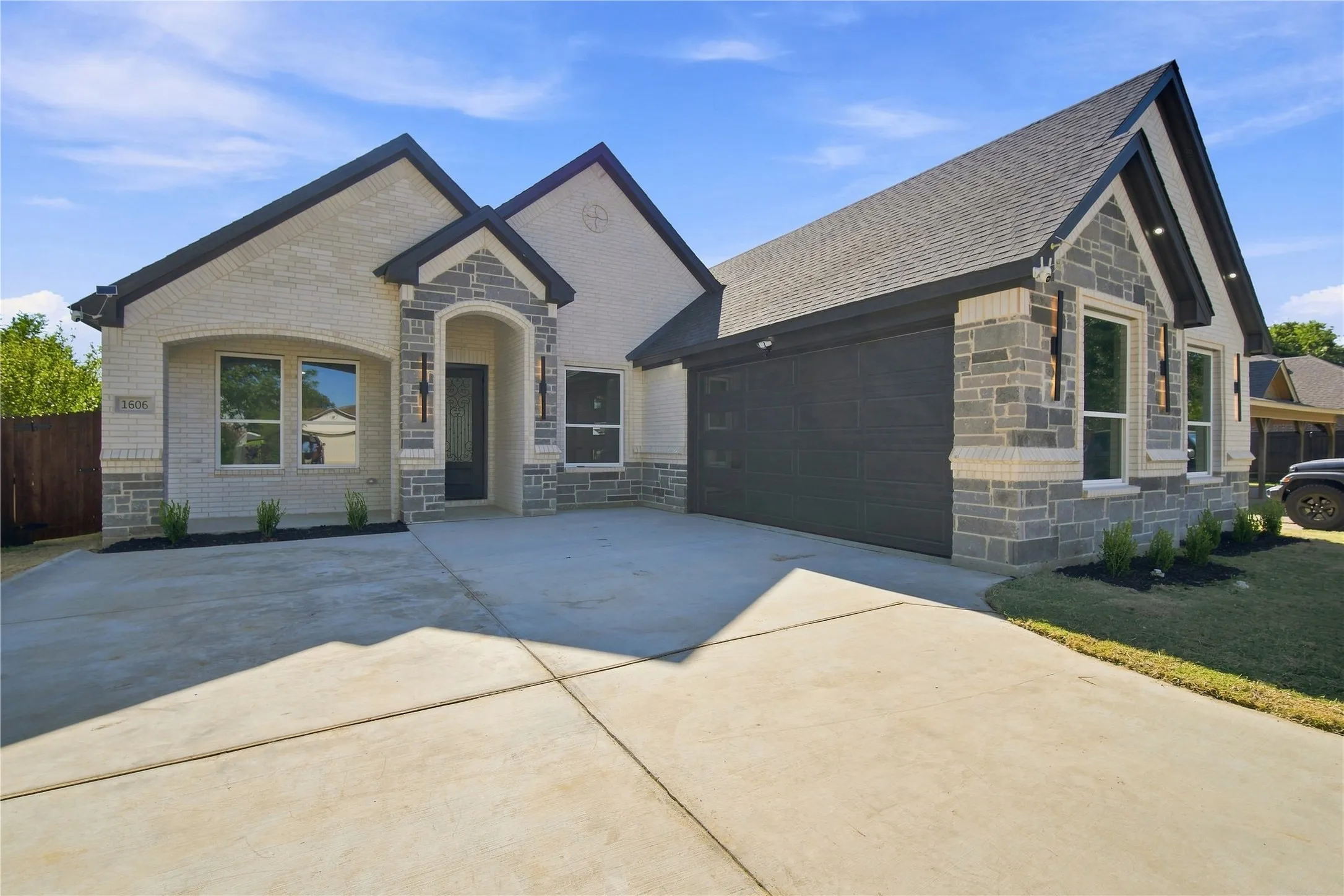 Single Family Residence For Sale in Dallas County , 1606 Avenue C, Grand Prairie, Texas 75051, 4 Bedroom, 3 Bathroom, 2 Garage spaces, 2,302 Sqft, built in 2026, mls#21384897, Real Estate Agent in Grand Prairie, Homes For Sale in Dallas county, Homes For Sale in Grand Prairie, Realtor in Grand Prairie Texas, Real Estate Brokerage Independent Realty Texas, Luminita Cordes Realtor