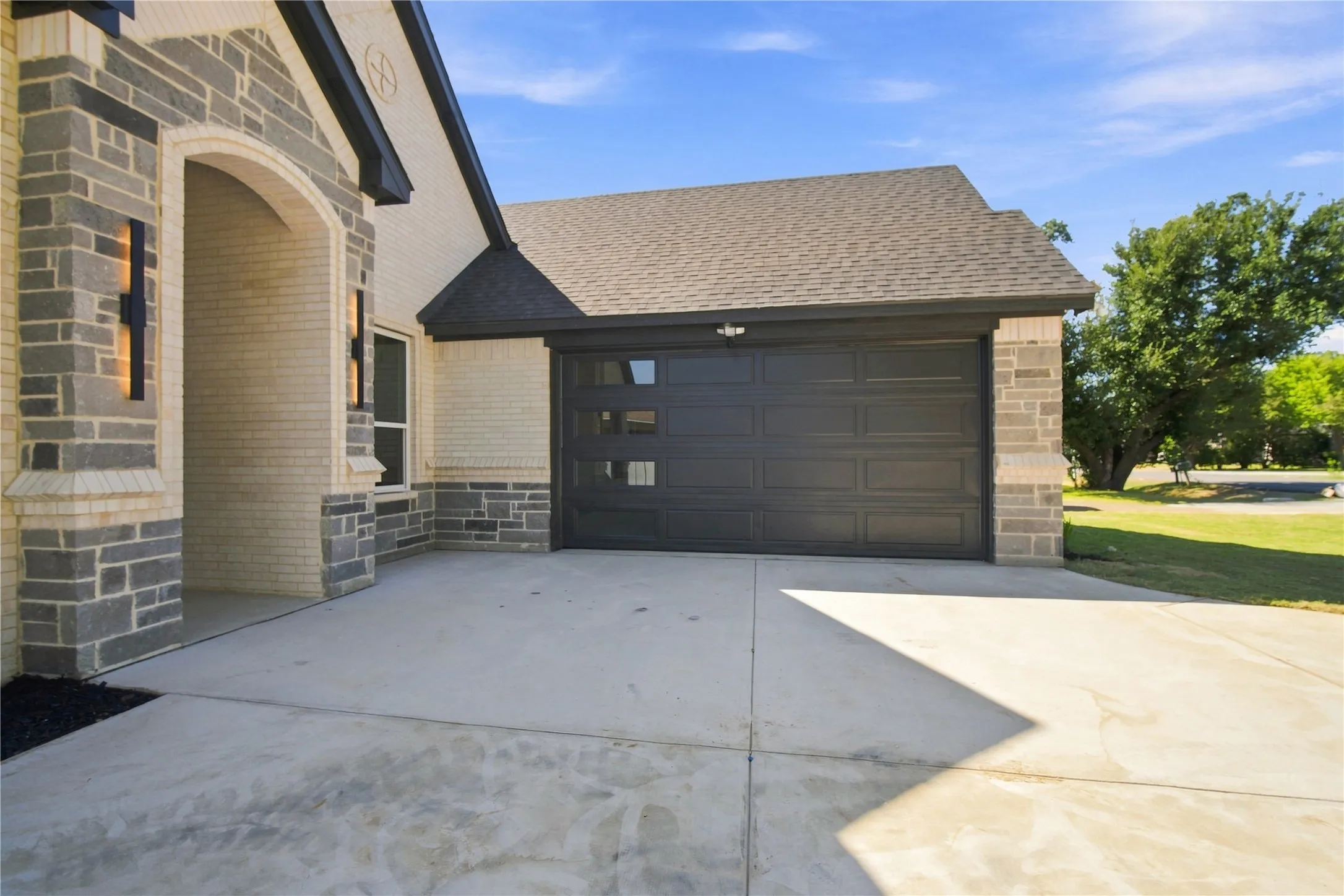 Single Family Residence For Sale in Dallas County , 1606 Avenue C, Grand Prairie, Texas 75051, 4 Bedroom, 3 Bathroom, 2 Garage spaces, 2,302 Sqft, built in 2026, mls#21384897, Real Estate Agent in Grand Prairie, Homes For Sale in Dallas county, Homes For Sale in Grand Prairie, Realtor in Grand Prairie Texas, Real Estate Brokerage Independent Realty Texas, Luminita Cordes Realtor
