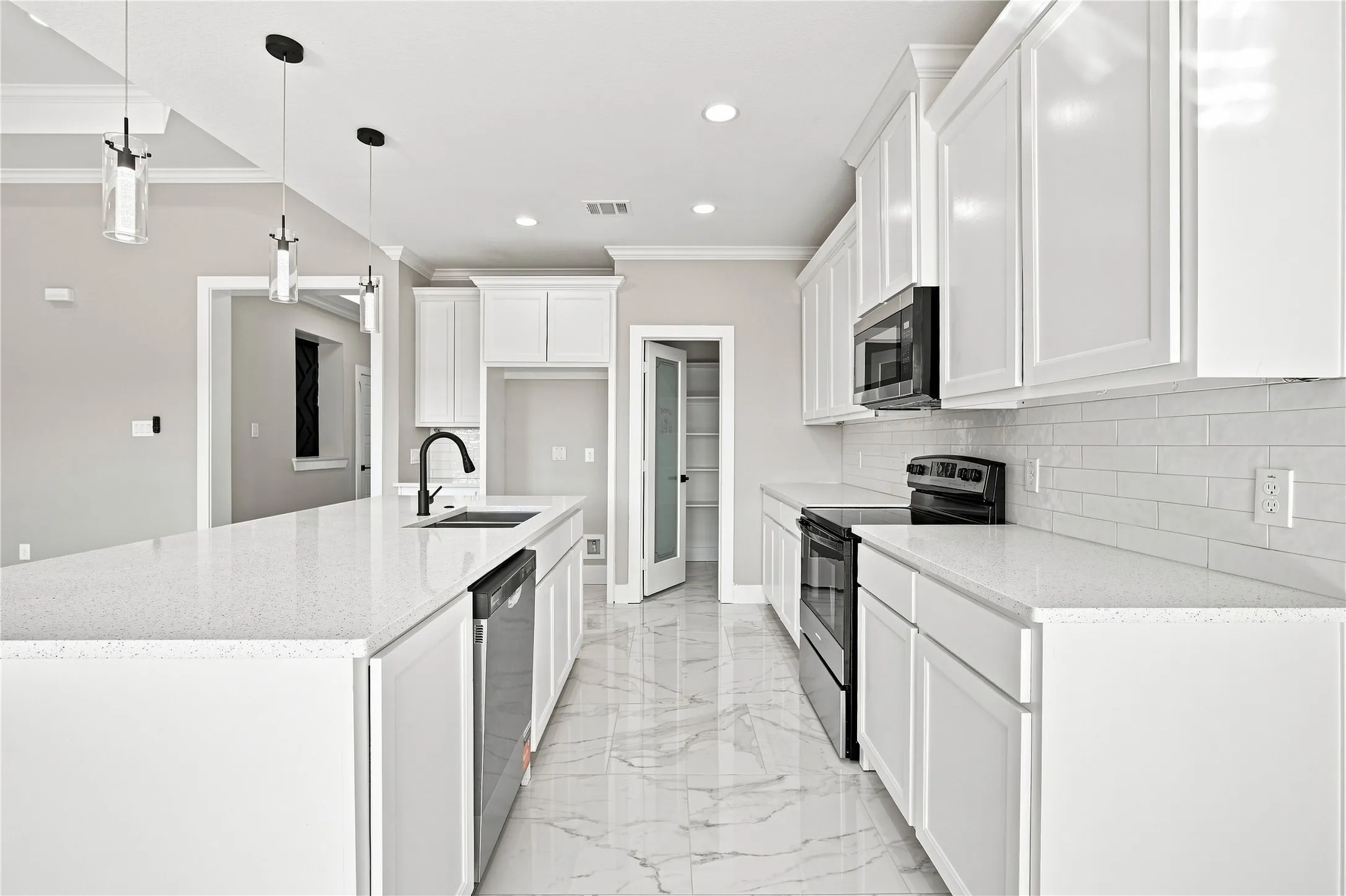 Single Family Residence For Sale in Dallas County , 1606 Avenue C, Grand Prairie, Texas 75051, 4 Bedroom, 3 Bathroom, 2 Garage spaces, 2,302 Sqft, built in 2026, mls#21384897, Real Estate Agent in Grand Prairie, Homes For Sale in Dallas county, Homes For Sale in Grand Prairie, Realtor in Grand Prairie Texas, Real Estate Brokerage Independent Realty Texas, Luminita Cordes Realtor