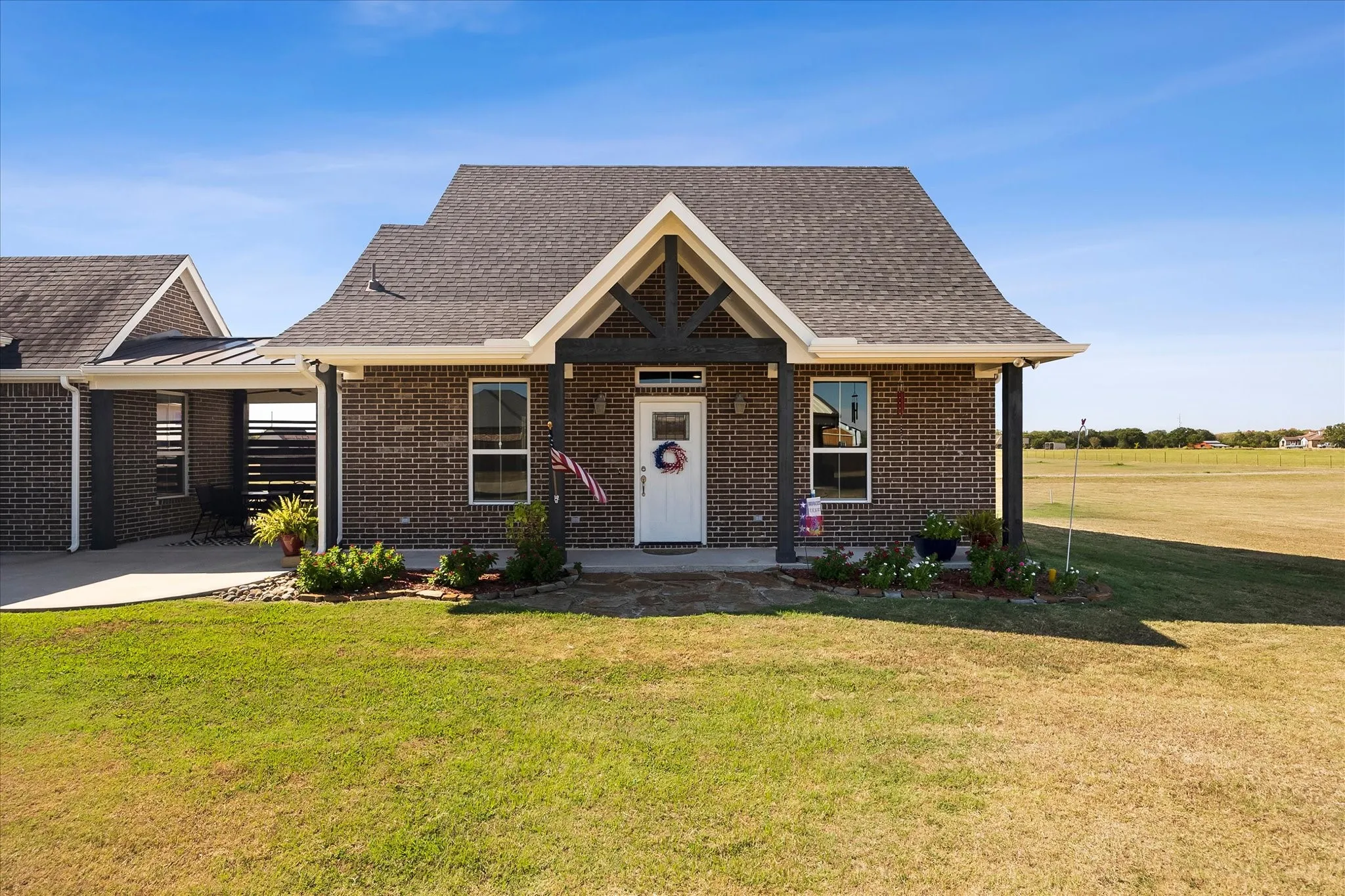 The 992 square foot guest quarters addition was custom built in 2019.