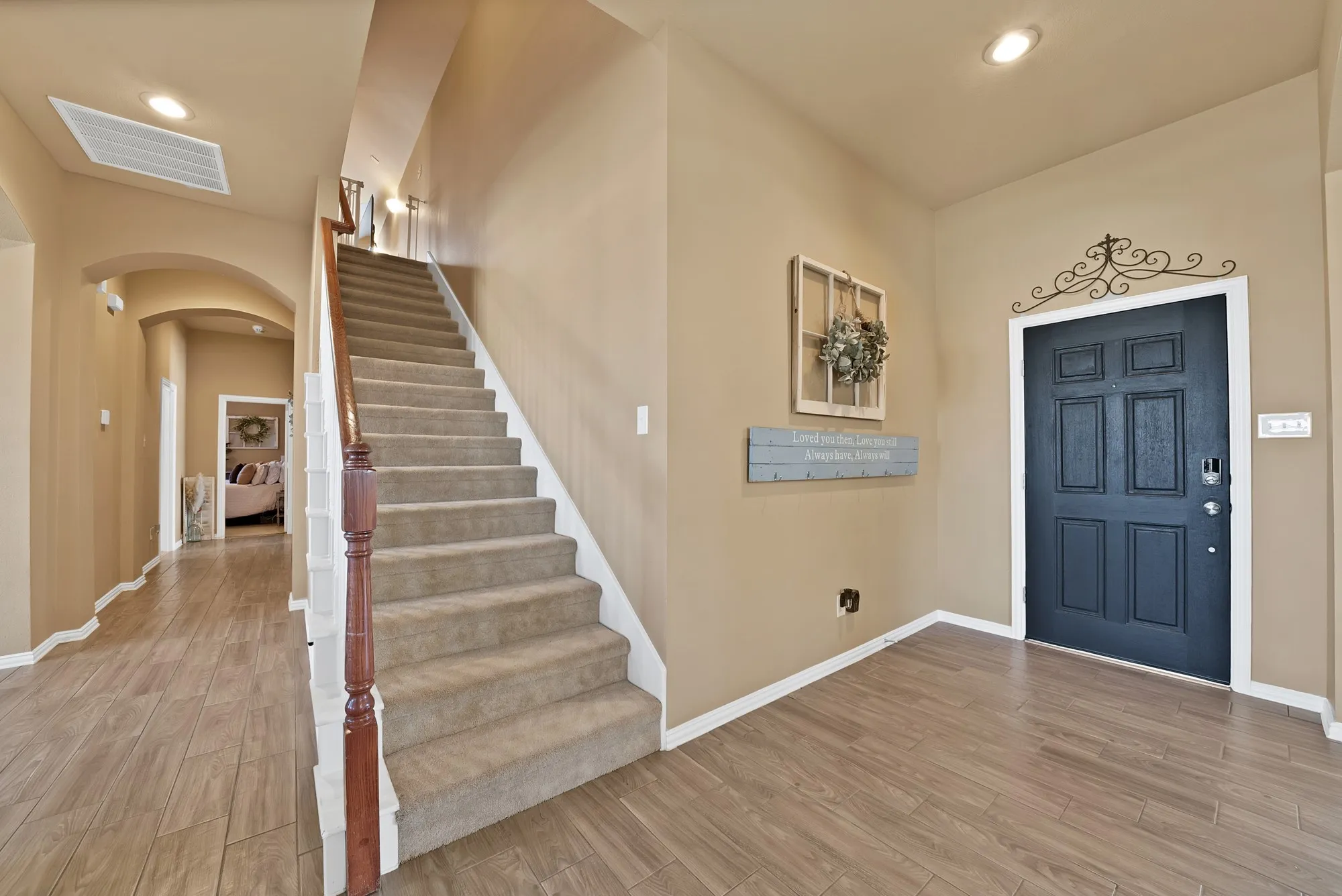 Single Family Residence For Sale in Kaufman County , 917 White Porch Avenue, Forney, Texas 75126, 4 Bedroom, 3 Bathroom, 3 Garage spaces, 3,123 Sqft, built in 2006, mls#21384492, Real Estate Agent in Forney, Homes For Sale in Kaufman county, Homes For Sale in Forney, Realtor in Forney Texas, Real Estate Brokerage Independent Realty Texas, Luminita Cordes Realtor