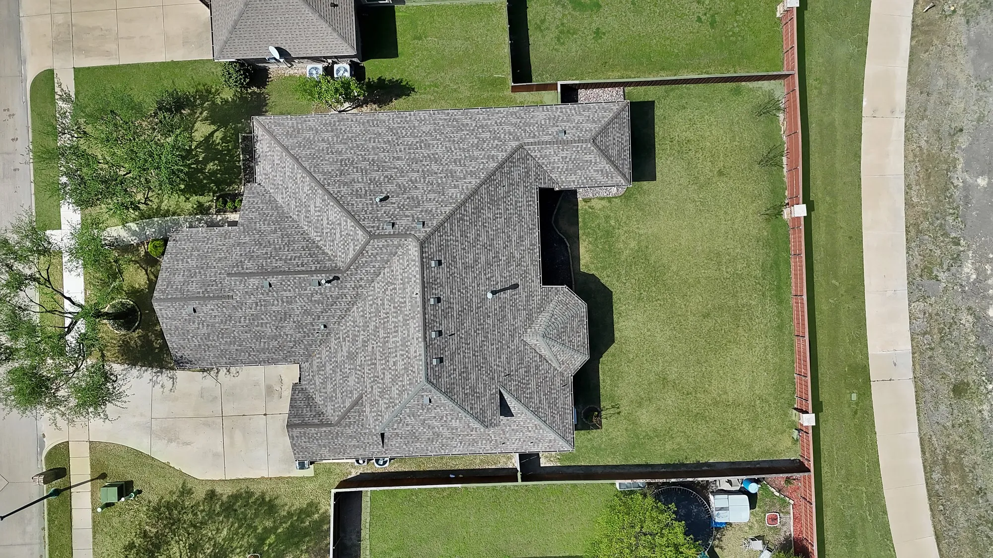 Single Family Residence For Sale in Kaufman County , 917 White Porch Avenue, Forney, Texas 75126, 4 Bedroom, 3 Bathroom, 3 Garage spaces, 3,123 Sqft, built in 2006, mls#21384492, Real Estate Agent in Forney, Homes For Sale in Kaufman county, Homes For Sale in Forney, Realtor in Forney Texas, Real Estate Brokerage Independent Realty Texas, Luminita Cordes Realtor