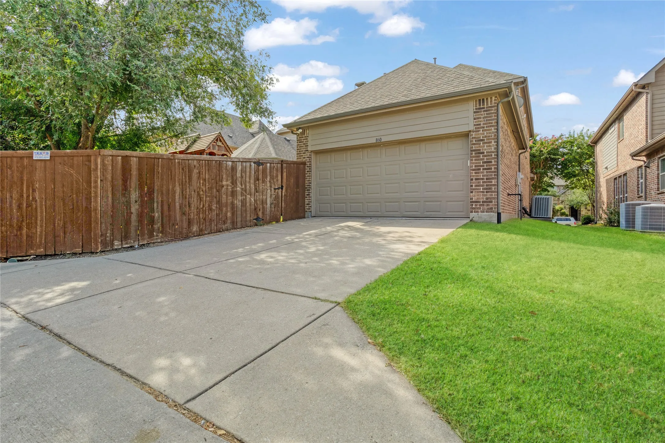 Single Family Residence For Sale in Collin County , 860 Bear Crossing Drive, Allen, Texas 75013, 4 Bedroom, 4 Bathroom, 3 Garage spaces, 3,792 Sqft, built in 2013, mls#21382539, Real Estate Agent in Allen, Homes For Sale in Collin county, Homes For Sale in Allen, Realtor in Allen Texas, Real Estate Brokerage Independent Realty Texas, Luminita Cordes Realtor