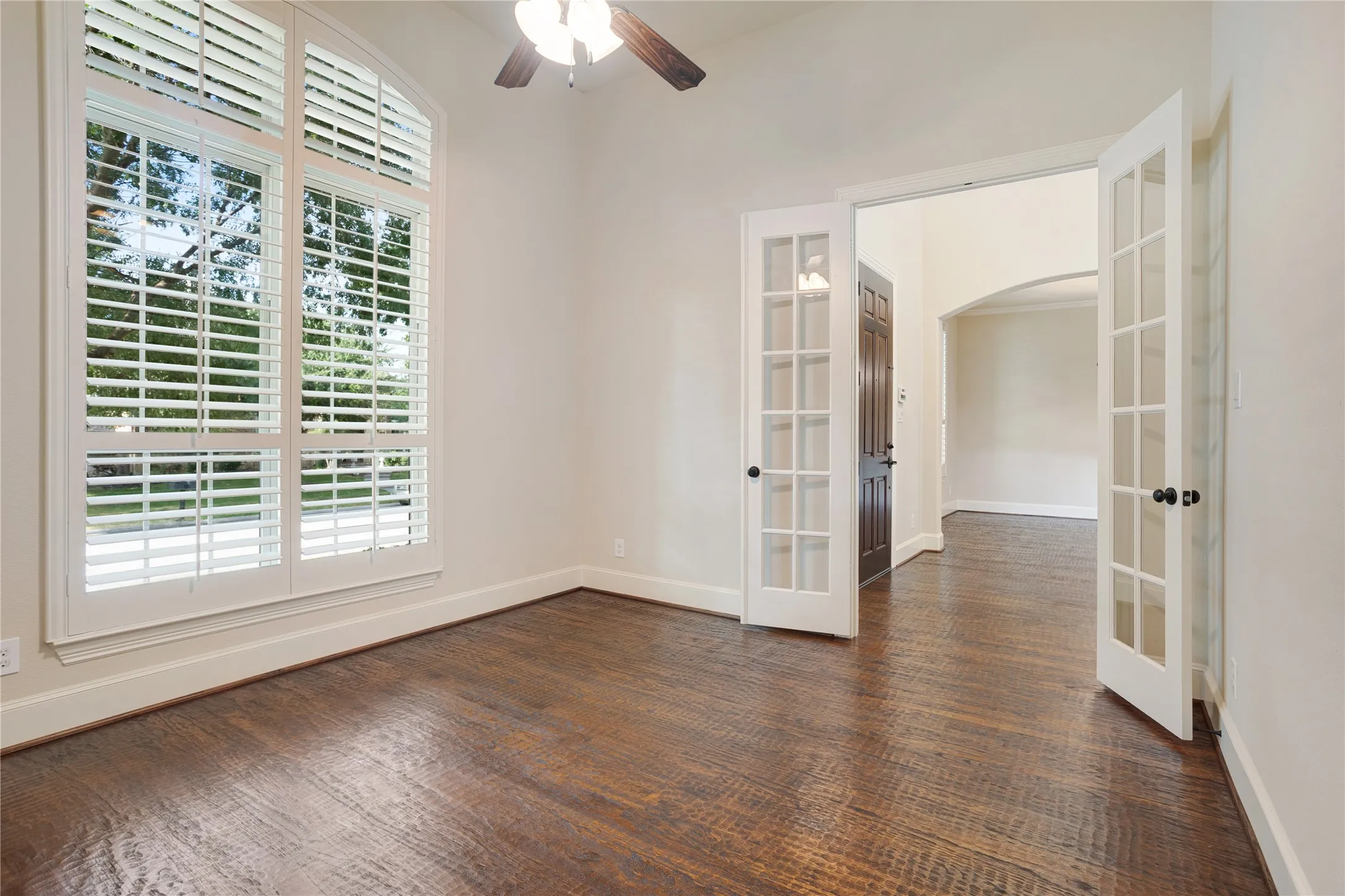 Single Family Residence For Sale in Collin County , 860 Bear Crossing Drive, Allen, Texas 75013, 4 Bedroom, 4 Bathroom, 3 Garage spaces, 3,792 Sqft, built in 2013, mls#21382539, Real Estate Agent in Allen, Homes For Sale in Collin county, Homes For Sale in Allen, Realtor in Allen Texas, Real Estate Brokerage Independent Realty Texas, Luminita Cordes Realtor