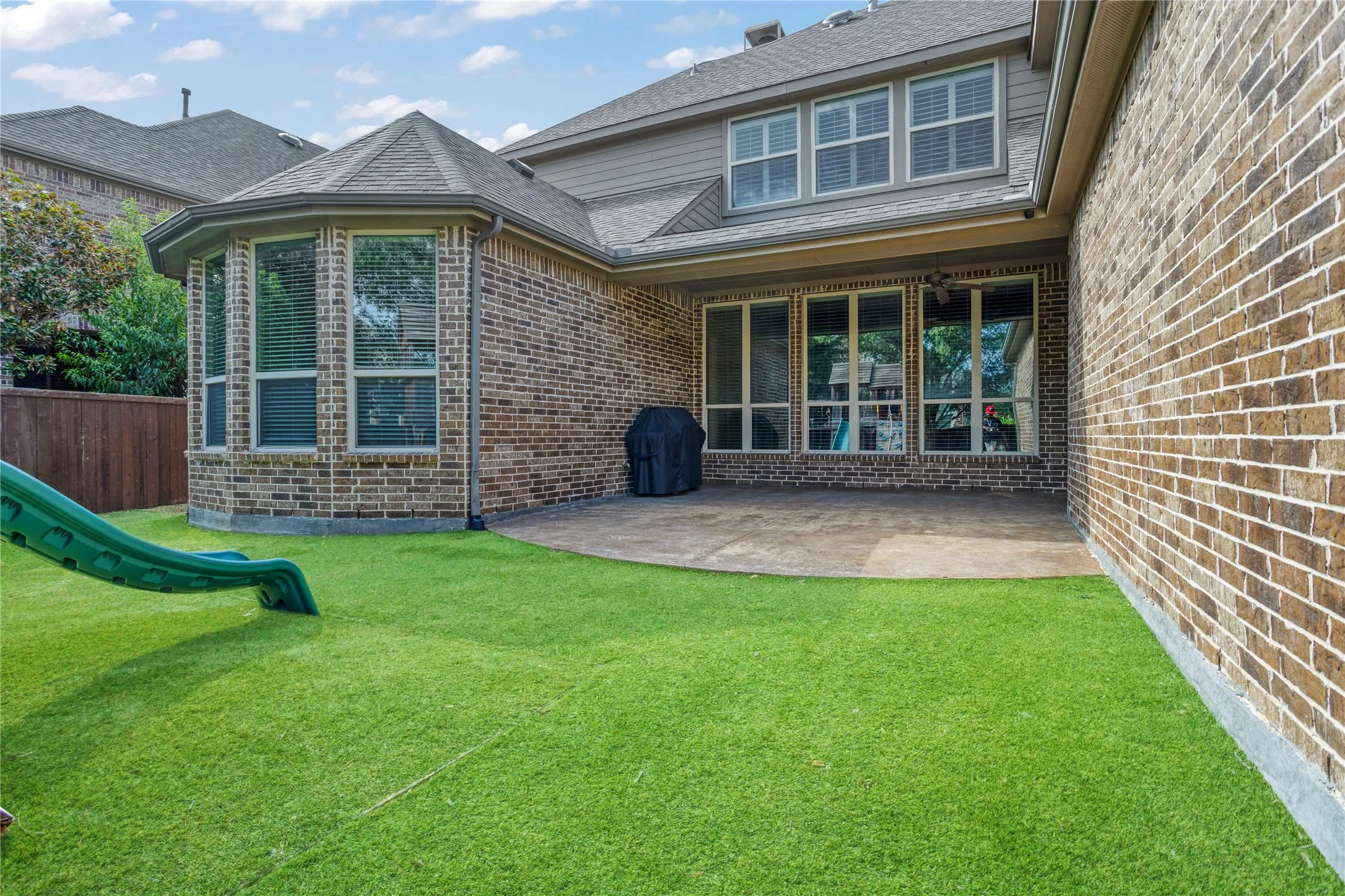 Single Family Residence For Sale in Collin County , 860 Bear Crossing Drive, Allen, Texas 75013, 4 Bedroom, 4 Bathroom, 3 Garage spaces, 3,792 Sqft, built in 2013, mls#21382539, Real Estate Agent in Allen, Homes For Sale in Collin county, Homes For Sale in Allen, Realtor in Allen Texas, Real Estate Brokerage Independent Realty Texas, Luminita Cordes Realtor