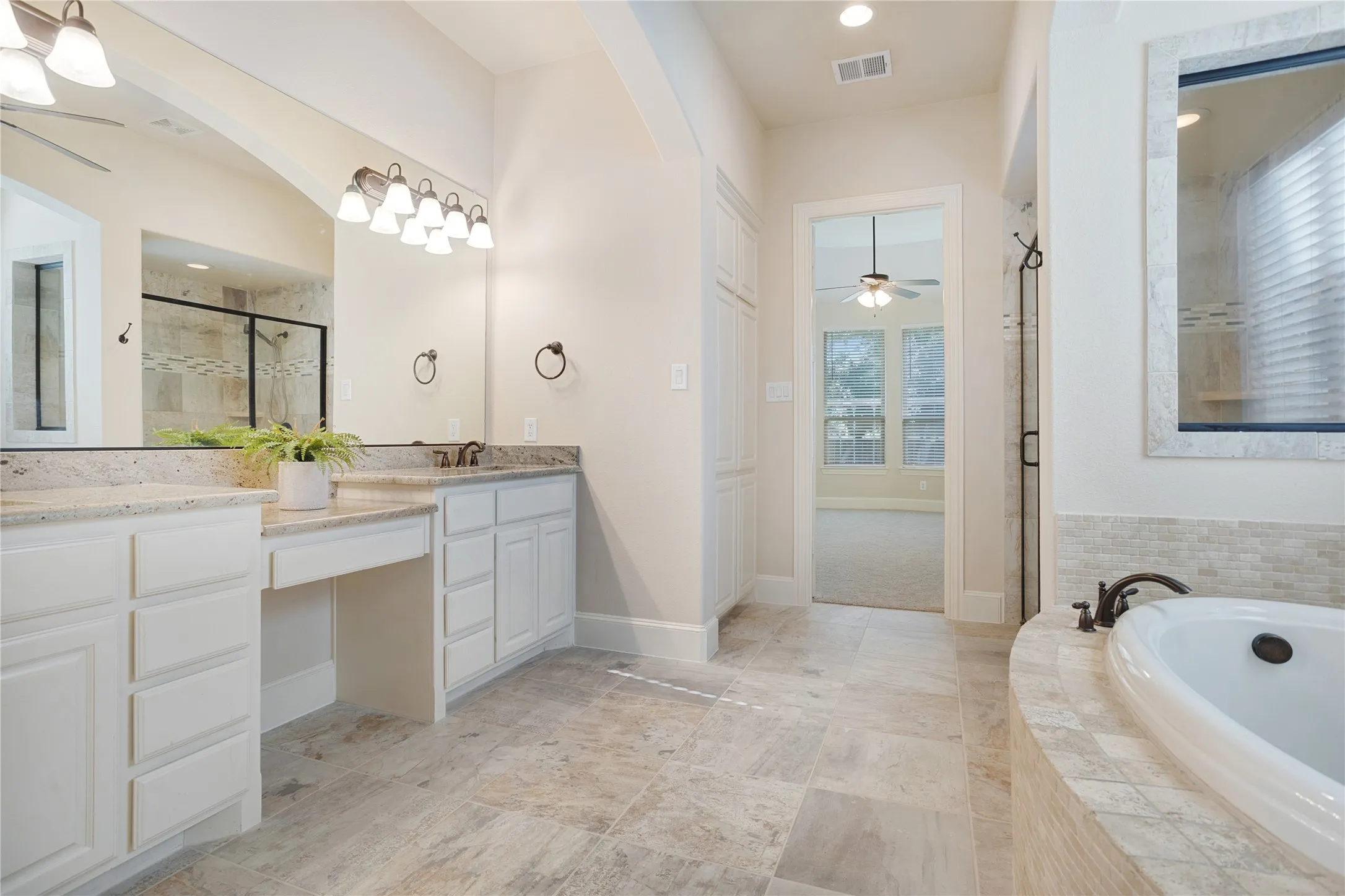 Single Family Residence For Sale in Collin County , 860 Bear Crossing Drive, Allen, Texas 75013, 4 Bedroom, 4 Bathroom, 3 Garage spaces, 3,792 Sqft, built in 2013, mls#21382539, Real Estate Agent in Allen, Homes For Sale in Collin county, Homes For Sale in Allen, Realtor in Allen Texas, Real Estate Brokerage Independent Realty Texas, Luminita Cordes Realtor