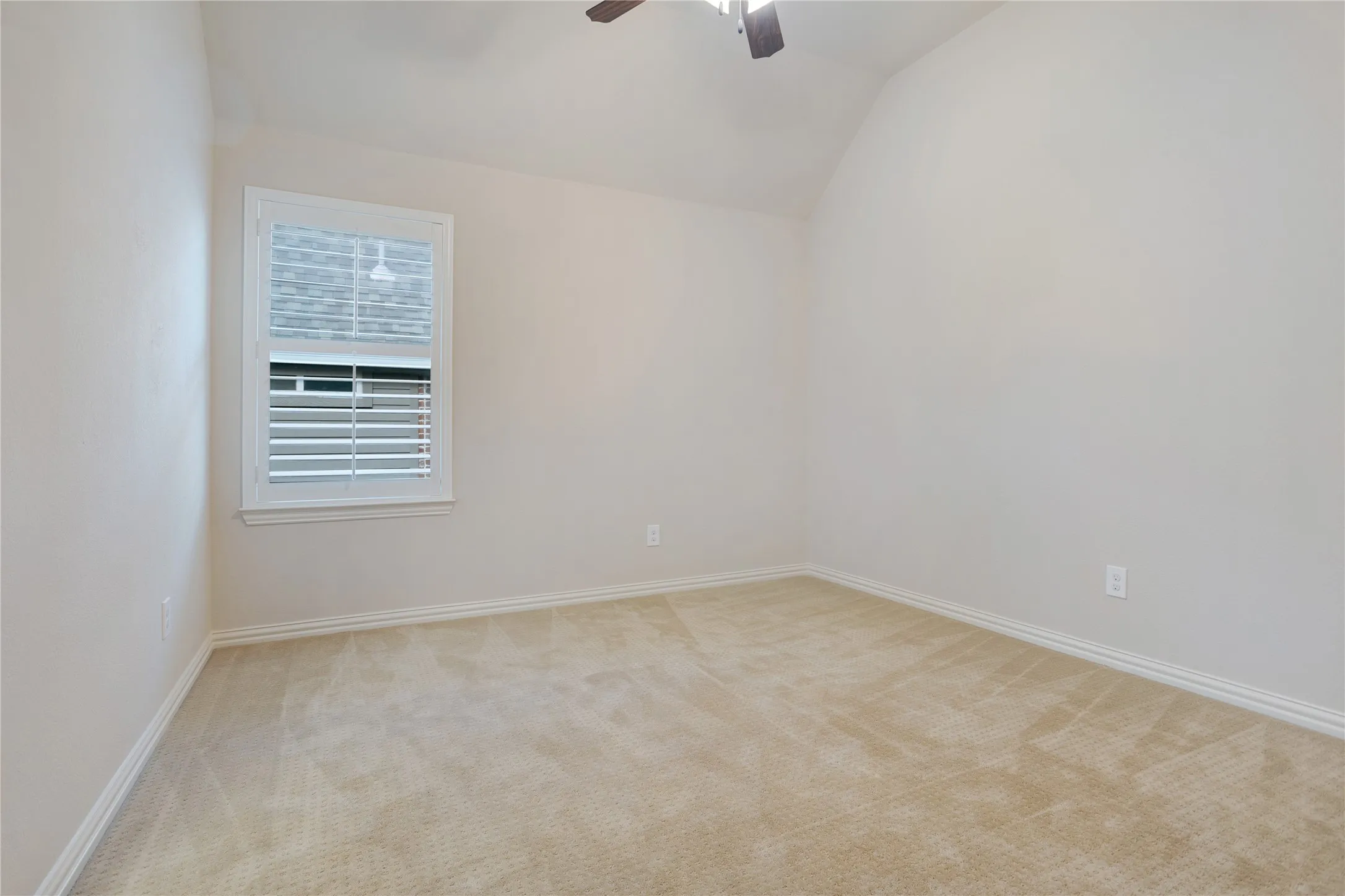 Single Family Residence For Sale in Collin County , 860 Bear Crossing Drive, Allen, Texas 75013, 4 Bedroom, 4 Bathroom, 3 Garage spaces, 3,792 Sqft, built in 2013, mls#21382539, Real Estate Agent in Allen, Homes For Sale in Collin county, Homes For Sale in Allen, Realtor in Allen Texas, Real Estate Brokerage Independent Realty Texas, Luminita Cordes Realtor