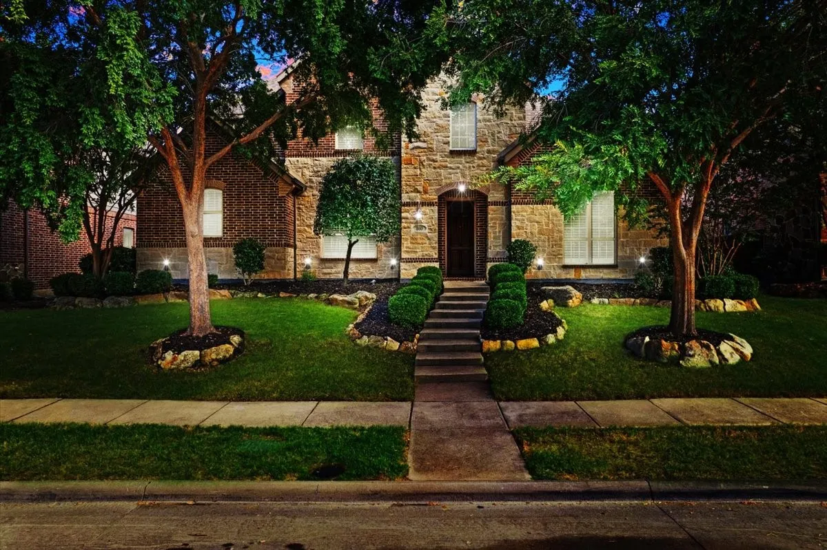 Single Family Residence For Sale in Collin County , 860 Bear Crossing Drive, Allen, Texas 75013, 4 Bedroom, 4 Bathroom, 3 Garage spaces, 3,792 Sqft, built in 2013, mls#21382539, Real Estate Agent in Allen, Homes For Sale in Collin county, Homes For Sale in Allen, Realtor in Allen Texas, Real Estate Brokerage Independent Realty Texas, Luminita Cordes Realtor