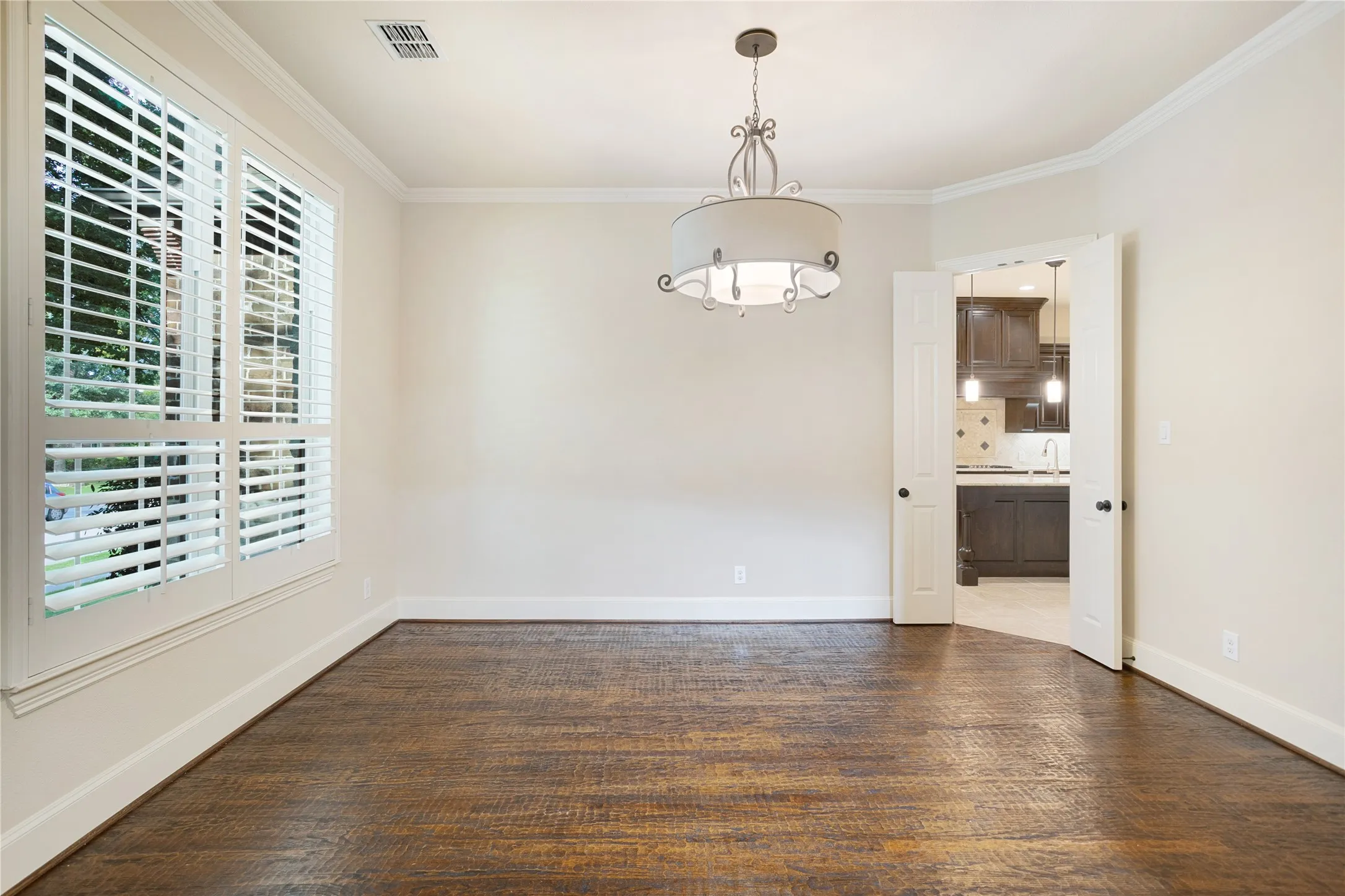 Single Family Residence For Sale in Collin County , 860 Bear Crossing Drive, Allen, Texas 75013, 4 Bedroom, 4 Bathroom, 3 Garage spaces, 3,792 Sqft, built in 2013, mls#21382539, Real Estate Agent in Allen, Homes For Sale in Collin county, Homes For Sale in Allen, Realtor in Allen Texas, Real Estate Brokerage Independent Realty Texas, Luminita Cordes Realtor