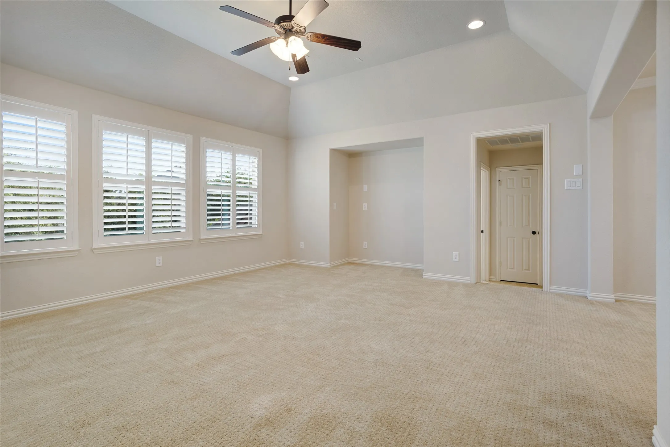Single Family Residence For Sale in Collin County , 860 Bear Crossing Drive, Allen, Texas 75013, 4 Bedroom, 4 Bathroom, 3 Garage spaces, 3,792 Sqft, built in 2013, mls#21382539, Real Estate Agent in Allen, Homes For Sale in Collin county, Homes For Sale in Allen, Realtor in Allen Texas, Real Estate Brokerage Independent Realty Texas, Luminita Cordes Realtor