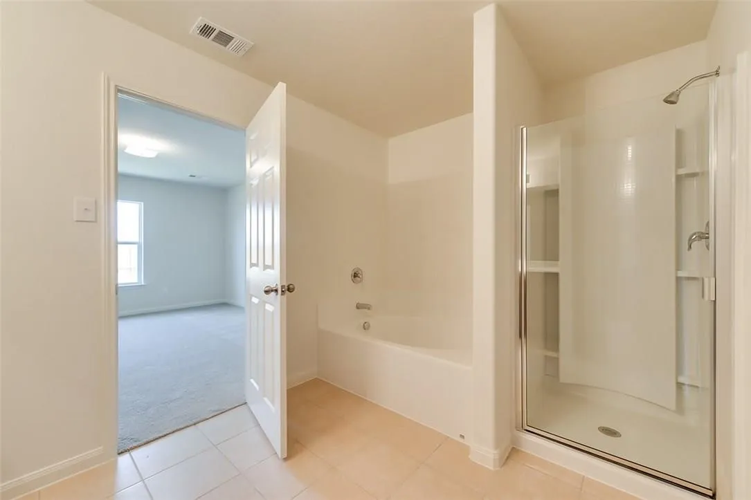 Single Family Residence For Sale in Collin County , 303 Soap Tree Drive, Princeton, Texas 75407, 4 Bedroom, 2 Bathroom, 2 Garage spaces, 1,656 Sqft, built in 2016, mls#21384993, Real Estate Agent in Princeton, Homes For Sale in Collin county, Homes For Sale in Princeton, Realtor in Princeton Texas, Real Estate Brokerage Independent Realty Texas, Luminita Cordes Realtor