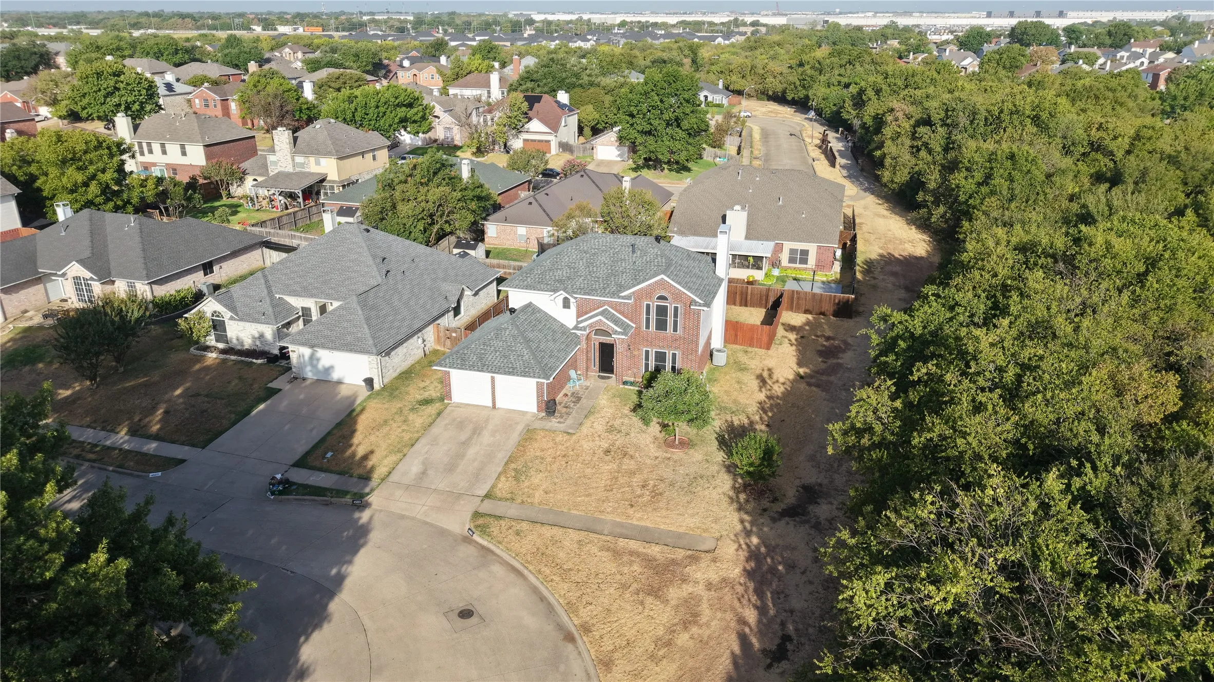 Single Family Residence For Sale in Tarrant County , 4503 Queenswood Drive, Grand Prairie, Texas 75052, 4 Bedroom, 3 Bathroom, 2 Garage spaces, 2,140 Sqft, built in 1991, mls#21378978, Real Estate Agent in Grand Prairie, Homes For Sale in Tarrant county, Homes For Sale in Grand Prairie, Realtor in Grand Prairie Texas, Real Estate Brokerage Independent Realty Texas, Luminita Cordes Realtor