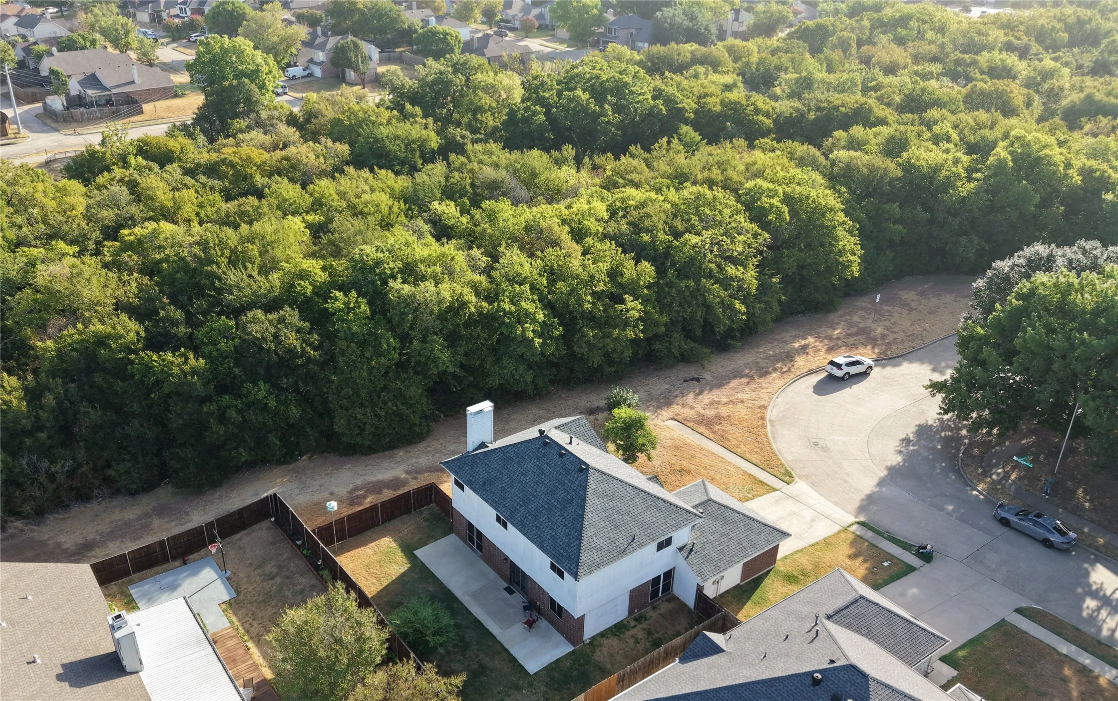 Single Family Residence For Sale in Tarrant County , 4503 Queenswood Drive, Grand Prairie, Texas 75052, 4 Bedroom, 3 Bathroom, 2 Garage spaces, 2,140 Sqft, built in 1991, mls#21378978, Real Estate Agent in Grand Prairie, Homes For Sale in Tarrant county, Homes For Sale in Grand Prairie, Realtor in Grand Prairie Texas, Real Estate Brokerage Independent Realty Texas, Luminita Cordes Realtor