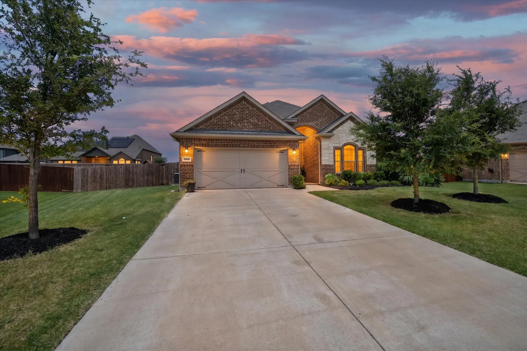 Single Family Residence For Sale in Ellis County , 5600 Log Cabin Court, Midlothian, Texas 76065, 4 Bedroom, 2 Bathroom, 2 Garage spaces, 1,882 Sqft, built in 2021, mls#21384038, Real Estate Agent in Midlothian, Homes For Sale in Ellis county, Homes For Sale in Midlothian, Realtor in Midlothian Texas, Real Estate Brokerage Independent Realty Texas, Luminita Cordes Realtor