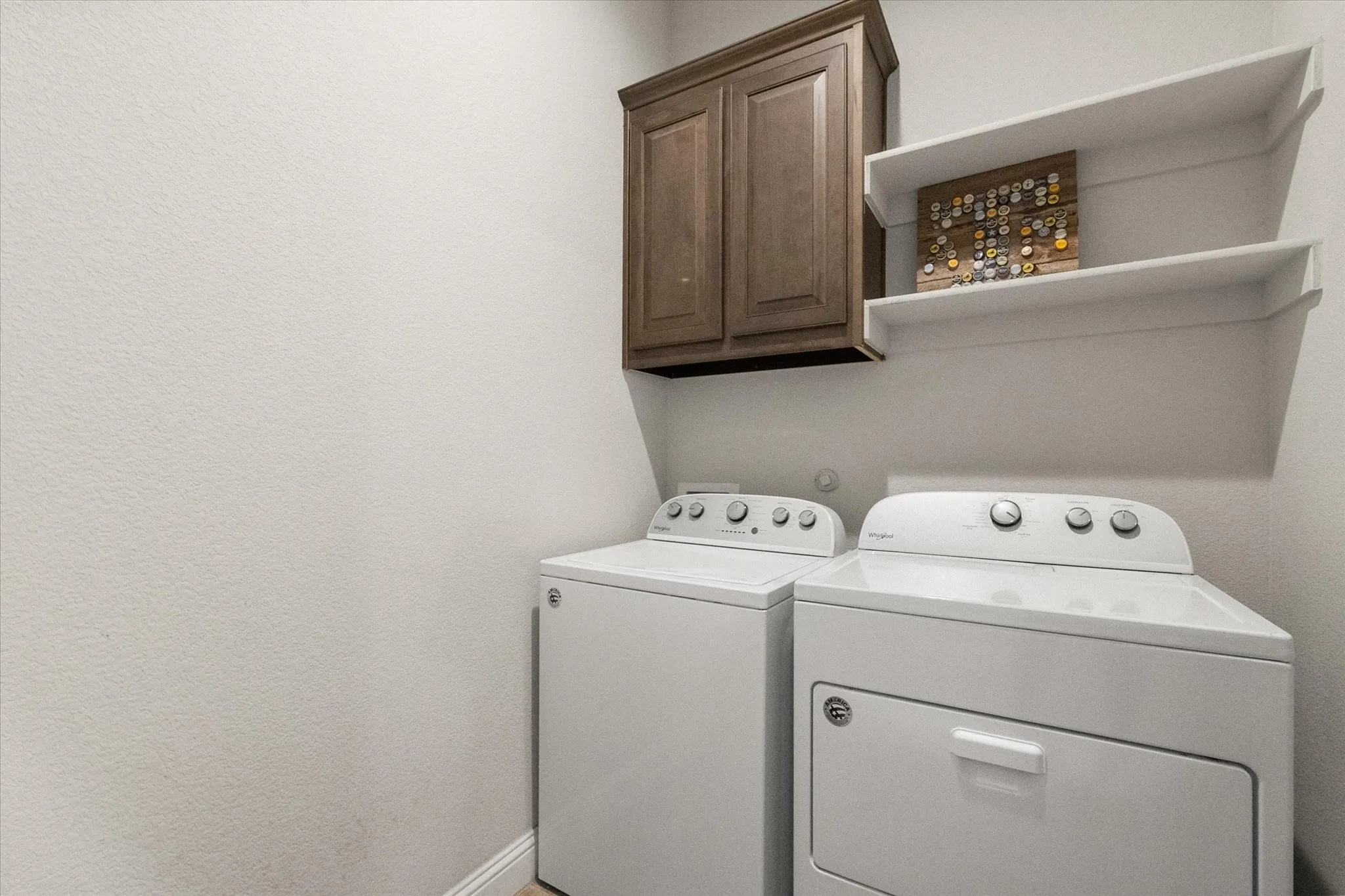 Single Family Residence For Sale in Ellis County , 5600 Log Cabin Court, Midlothian, Texas 76065, 4 Bedroom, 2 Bathroom, 2 Garage spaces, 1,882 Sqft, built in 2021, mls#21384038, Real Estate Agent in Midlothian, Homes For Sale in Ellis county, Homes For Sale in Midlothian, Realtor in Midlothian Texas, Real Estate Brokerage Independent Realty Texas, Luminita Cordes Realtor