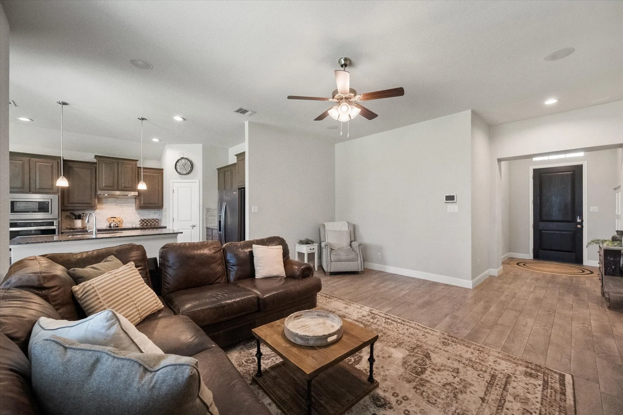 Single Family Residence For Sale in Ellis County , 5600 Log Cabin Court, Midlothian, Texas 76065, 4 Bedroom, 2 Bathroom, 2 Garage spaces, 1,882 Sqft, built in 2021, mls#21384038, Real Estate Agent in Midlothian, Homes For Sale in Ellis county, Homes For Sale in Midlothian, Realtor in Midlothian Texas, Real Estate Brokerage Independent Realty Texas, Luminita Cordes Realtor