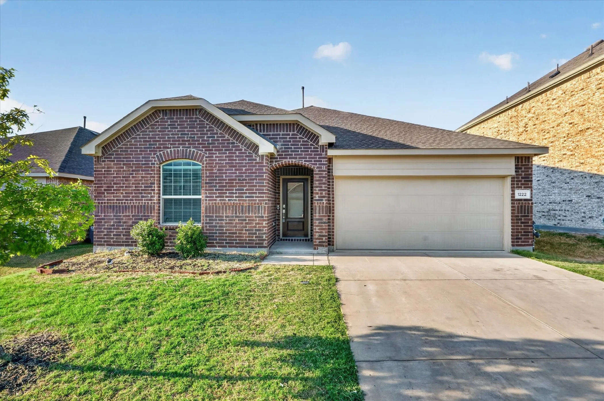 Single Family Residence For Rent in Collin County , 1222 Smoketree Lane, Princeton, Texas 75407, 4 Bedroom, 2 Bathroom, 2 Garage spaces, 1,996 Sqft, built in 2022, mls#21380388, Real Estate Agent in Princeton, Homes For Rent in Collin county, Homes For Rent in Princeton, Realtor in Princeton Texas, Real Estate Brokerage Independent Realty Texas, Luminita Cordes Realtor