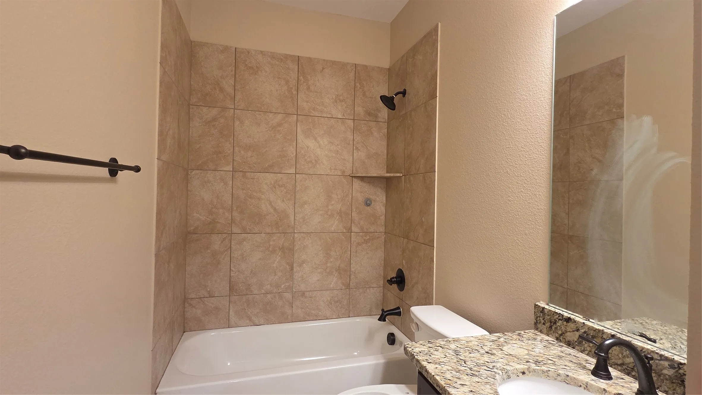 Single Family Residence For Rent in Hunt County , 4007 Wellington Street, Greenville, Texas 75401, 3 Bedroom, 2 Bathroom, 2 Garage spaces, 1,461 Sqft, built in 2021, mls#21370774, Real Estate Agent in Greenville, Homes For Rent in Hunt county, Homes For Rent in Greenville, Realtor in Greenville Texas, Real Estate Brokerage Independent Realty Texas, Luminita Cordes Realtor