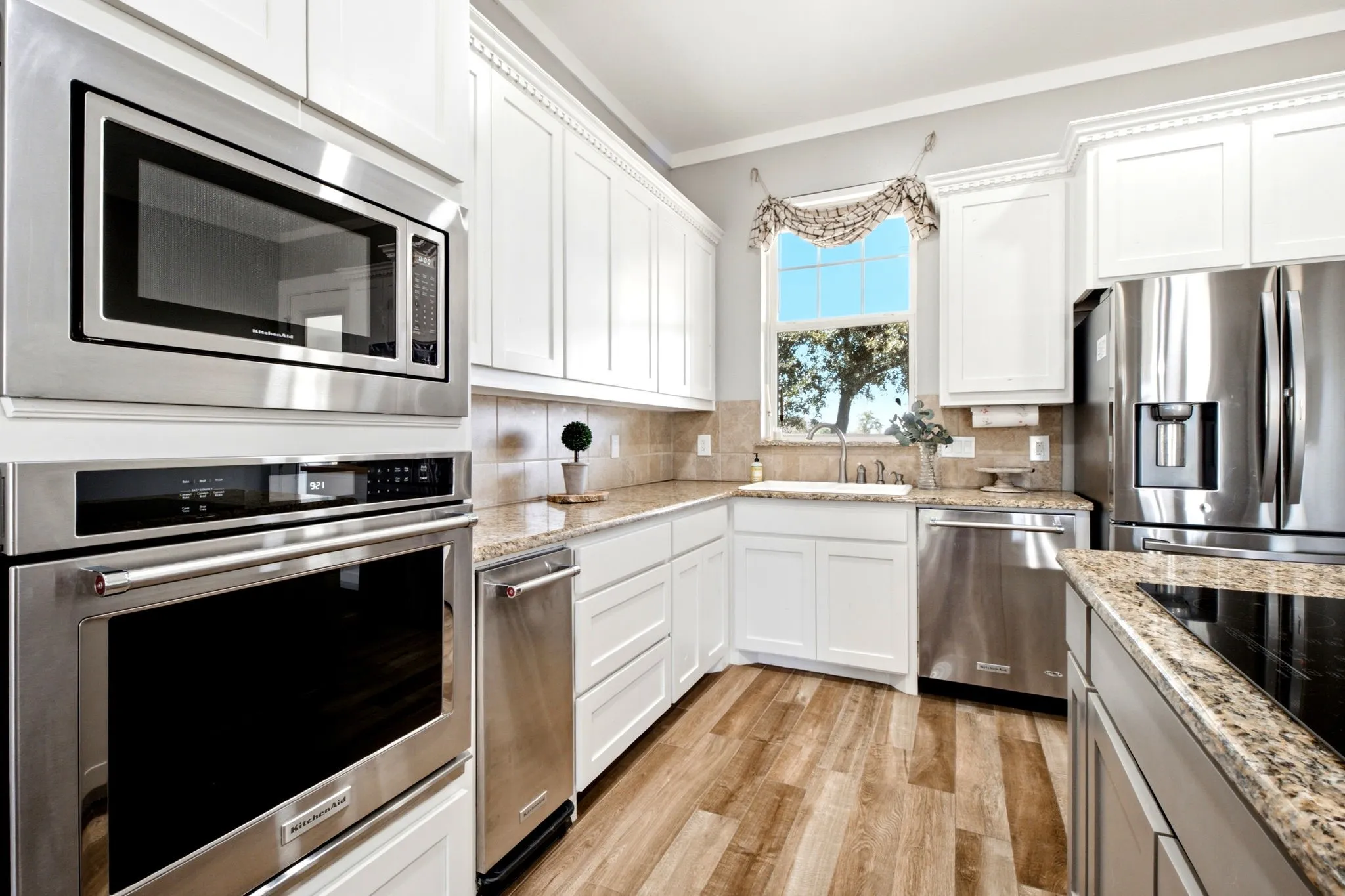 Single Family Residence For Sale in Denton County , 5480 New Hope Road, Aubrey, Texas 76227, 4 Bedroom, 3 Bathroom, 3 Garage spaces, 2,600 Sqft, built in 2009, mls#21384668, Real Estate Agent in Aubrey, Homes For Sale in Denton county, Homes For Sale in Aubrey, Realtor in Aubrey Texas, Real Estate Brokerage Independent Realty Texas, Luminita Cordes Realtor