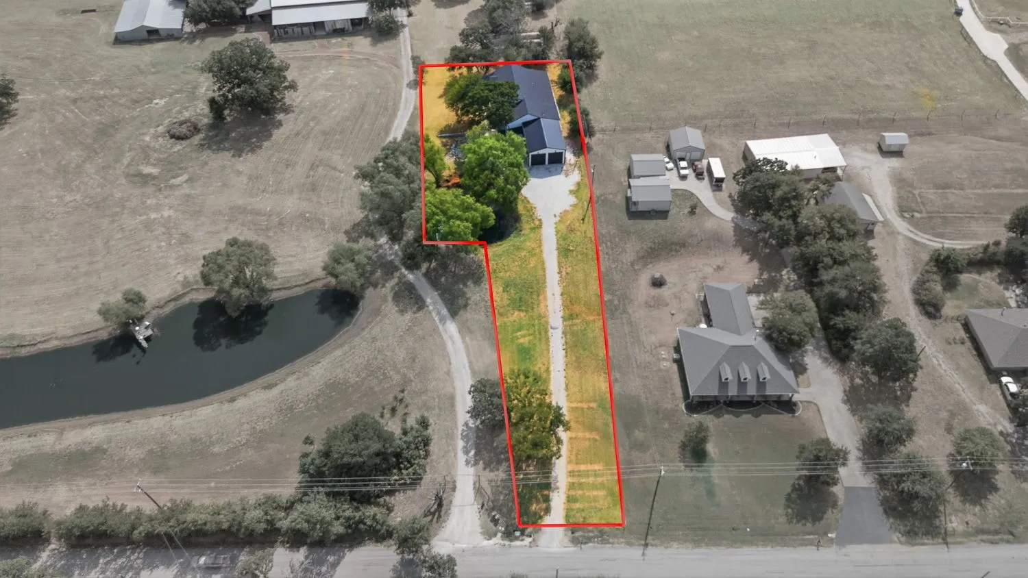 Single Family Residence For Sale in Denton County , 5480 New Hope Road, Aubrey, Texas 76227, 4 Bedroom, 3 Bathroom, 3 Garage spaces, 2,600 Sqft, built in 2009, mls#21384668, Real Estate Agent in Aubrey, Homes For Sale in Denton county, Homes For Sale in Aubrey, Realtor in Aubrey Texas, Real Estate Brokerage Independent Realty Texas, Luminita Cordes Realtor