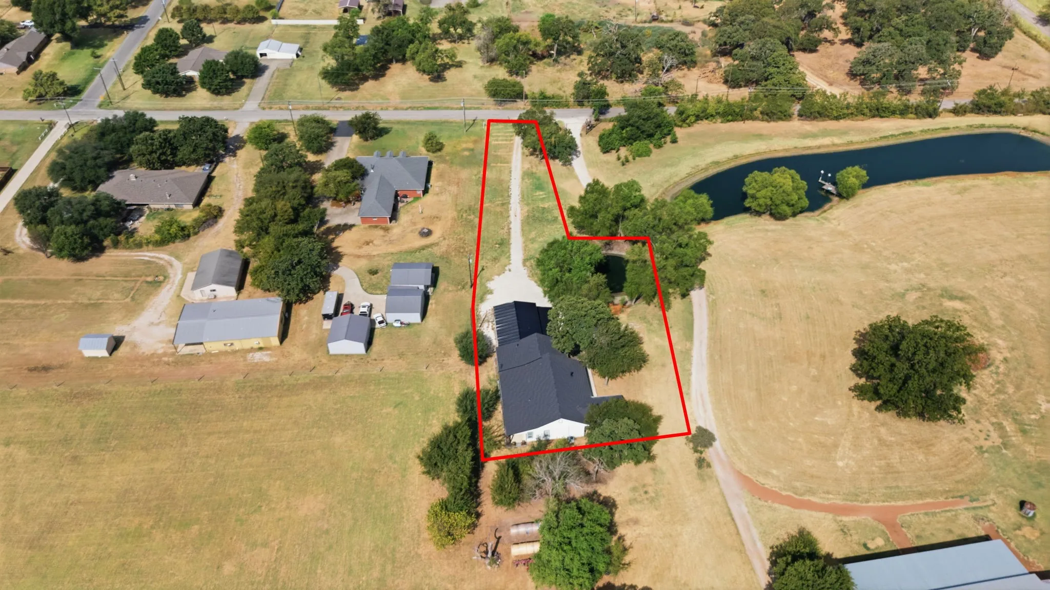 Single Family Residence For Sale in Denton County , 5480 New Hope Road, Aubrey, Texas 76227, 4 Bedroom, 3 Bathroom, 3 Garage spaces, 2,600 Sqft, built in 2009, mls#21384668, Real Estate Agent in Aubrey, Homes For Sale in Denton county, Homes For Sale in Aubrey, Realtor in Aubrey Texas, Real Estate Brokerage Independent Realty Texas, Luminita Cordes Realtor