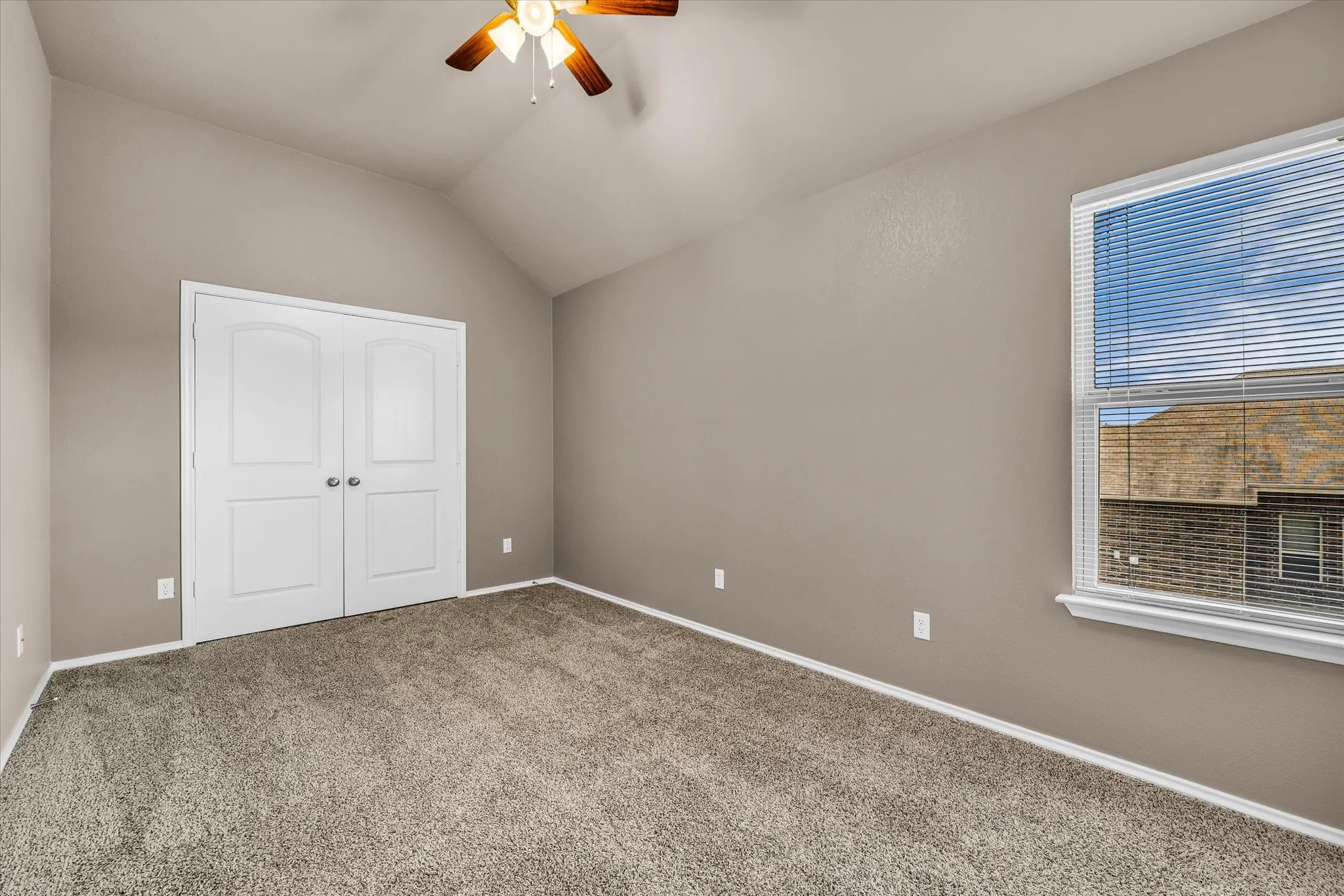 Single Family Residence For Sale in Mc Lennan County , 202 Milky Way, Bruceville, Texas 76630, 4 Bedroom, 3 Bathroom, 2 Garage spaces, 2,660 Sqft, built in 2017, mls#21384861, Real Estate Agent in Bruceville, Homes For Sale in Mc Lennan county, Homes For Sale in Bruceville, Realtor in Bruceville Texas, Real Estate Brokerage Independent Realty Texas, Luminita Cordes Realtor