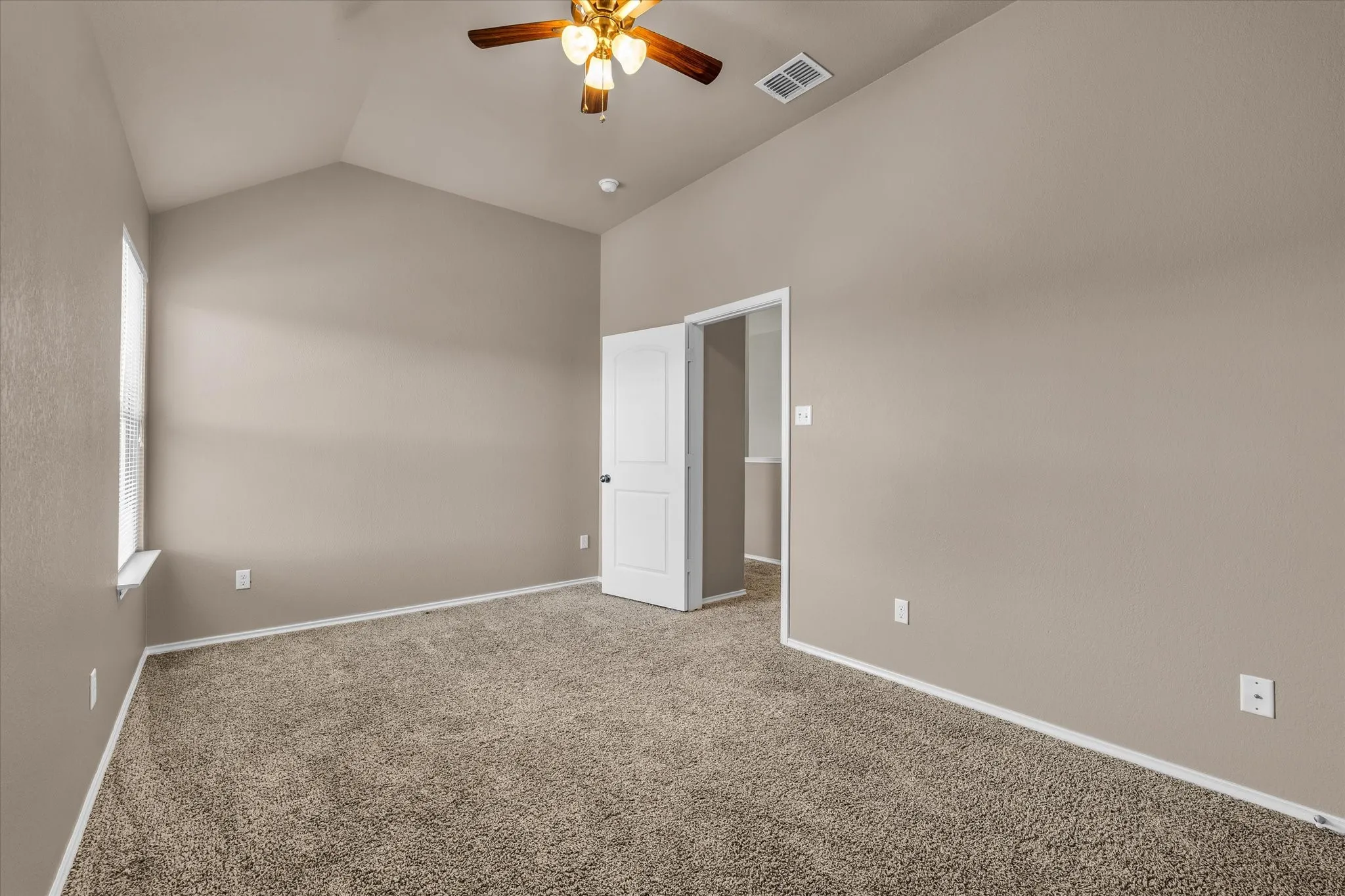 Single Family Residence For Sale in Mc Lennan County , 202 Milky Way, Bruceville, Texas 76630, 4 Bedroom, 3 Bathroom, 2 Garage spaces, 2,660 Sqft, built in 2017, mls#21384861, Real Estate Agent in Bruceville, Homes For Sale in Mc Lennan county, Homes For Sale in Bruceville, Realtor in Bruceville Texas, Real Estate Brokerage Independent Realty Texas, Luminita Cordes Realtor