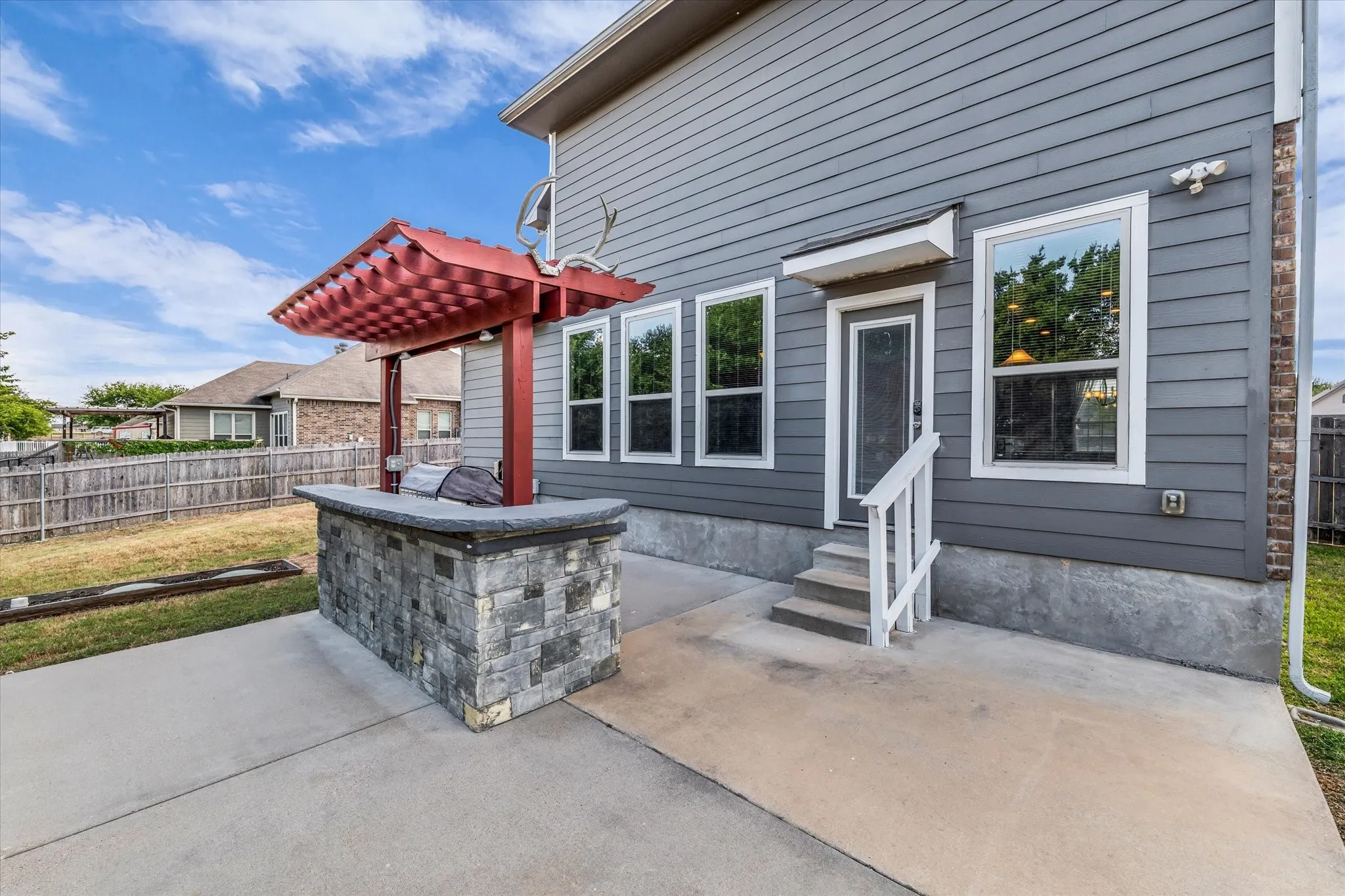 Single Family Residence For Sale in Mc Lennan County , 202 Milky Way, Bruceville, Texas 76630, 4 Bedroom, 3 Bathroom, 2 Garage spaces, 2,660 Sqft, built in 2017, mls#21384861, Real Estate Agent in Bruceville, Homes For Sale in Mc Lennan county, Homes For Sale in Bruceville, Realtor in Bruceville Texas, Real Estate Brokerage Independent Realty Texas, Luminita Cordes Realtor