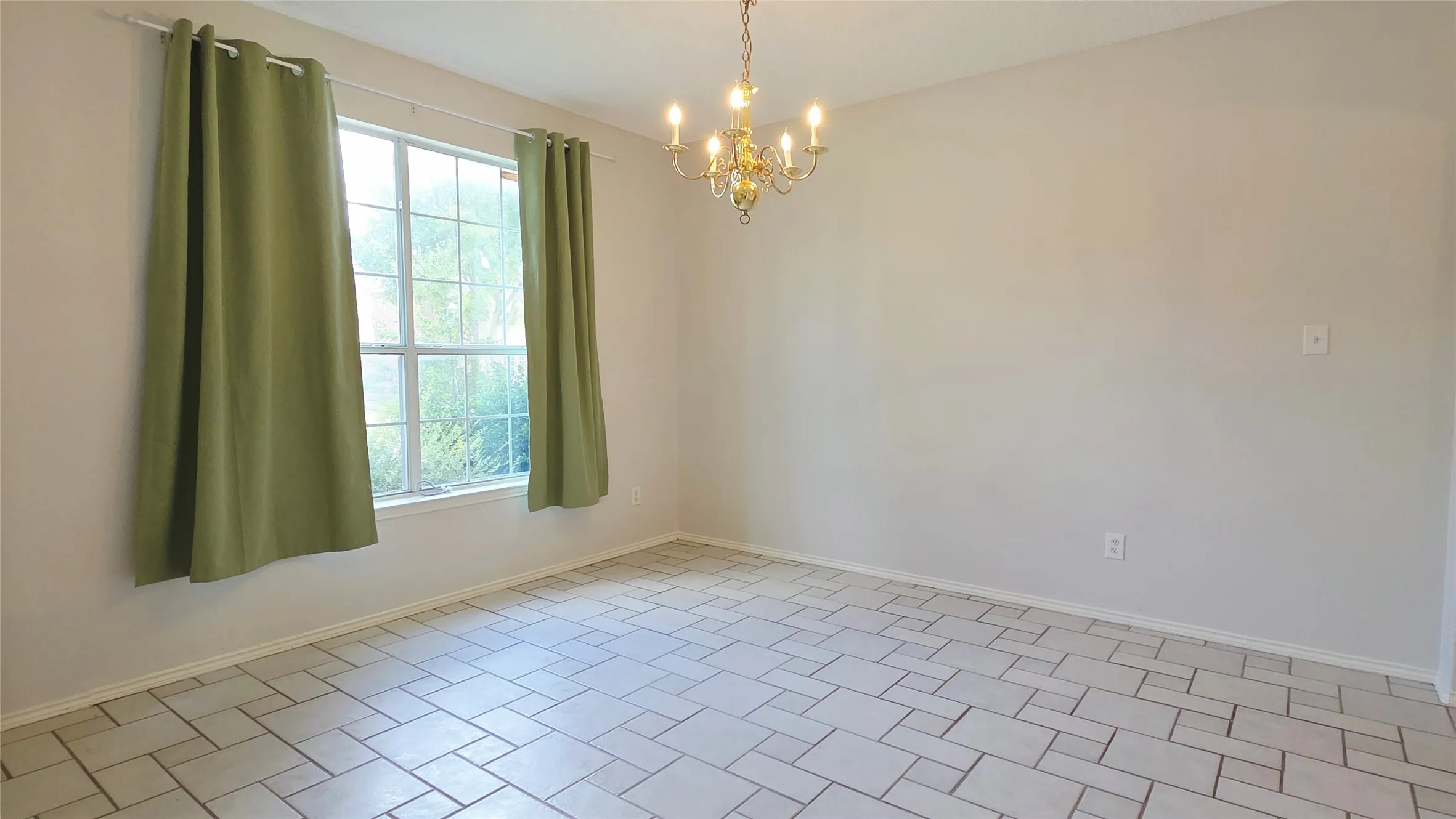 Single Family Residence For Rent in Collin County , 9029 Culberson Drive, Plano, Texas 75025, 5 Bedroom, 3 Bathroom, 2 Garage spaces, 3,159 Sqft, built in 1997, mls#21385006, Real Estate Agent in Plano, Homes For Rent in Collin county, Homes For Rent in Plano, Realtor in Plano Texas, Real Estate Brokerage Independent Realty Texas, Luminita Cordes Realtor