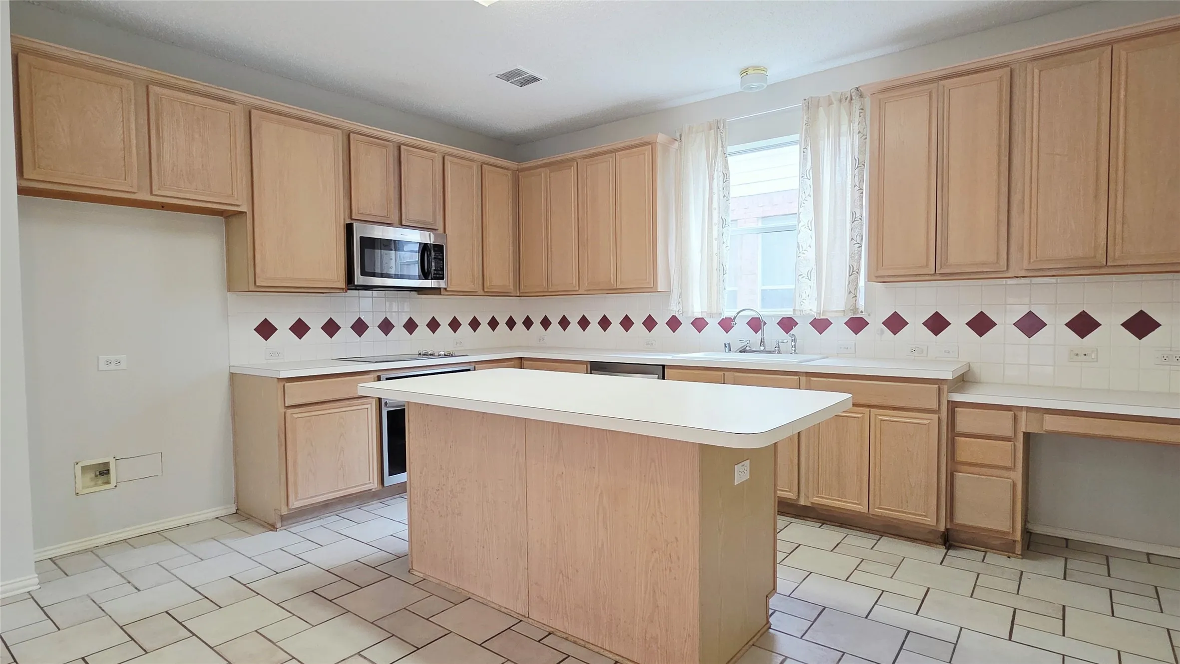 Single Family Residence For Rent in Collin County , 9029 Culberson Drive, Plano, Texas 75025, 5 Bedroom, 3 Bathroom, 2 Garage spaces, 3,159 Sqft, built in 1997, mls#21385006, Real Estate Agent in Plano, Homes For Rent in Collin county, Homes For Rent in Plano, Realtor in Plano Texas, Real Estate Brokerage Independent Realty Texas, Luminita Cordes Realtor