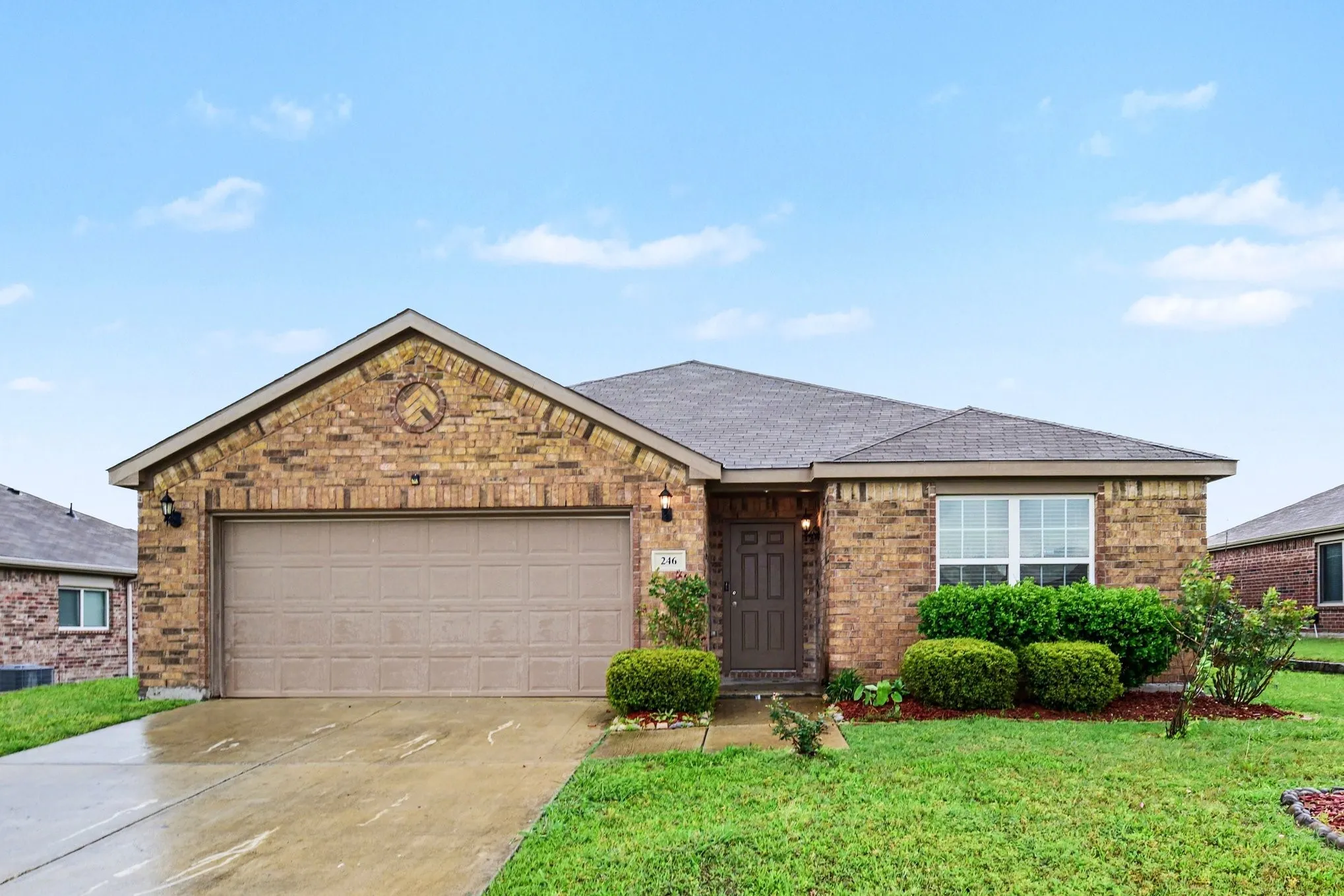 Single Family Residence For Sale in Kaufman County , 246 Willow Creek Lane, Terrell, Texas 75160, 3 Bedroom, 2 Bathroom, 2 Garage spaces, 1,234 Sqft, built in 2017, mls#21384733, Real Estate Agent in Terrell, Homes For Sale in Kaufman county, Homes For Sale in Terrell, Realtor in Terrell Texas, Real Estate Brokerage Independent Realty Texas, Luminita Cordes Realtor