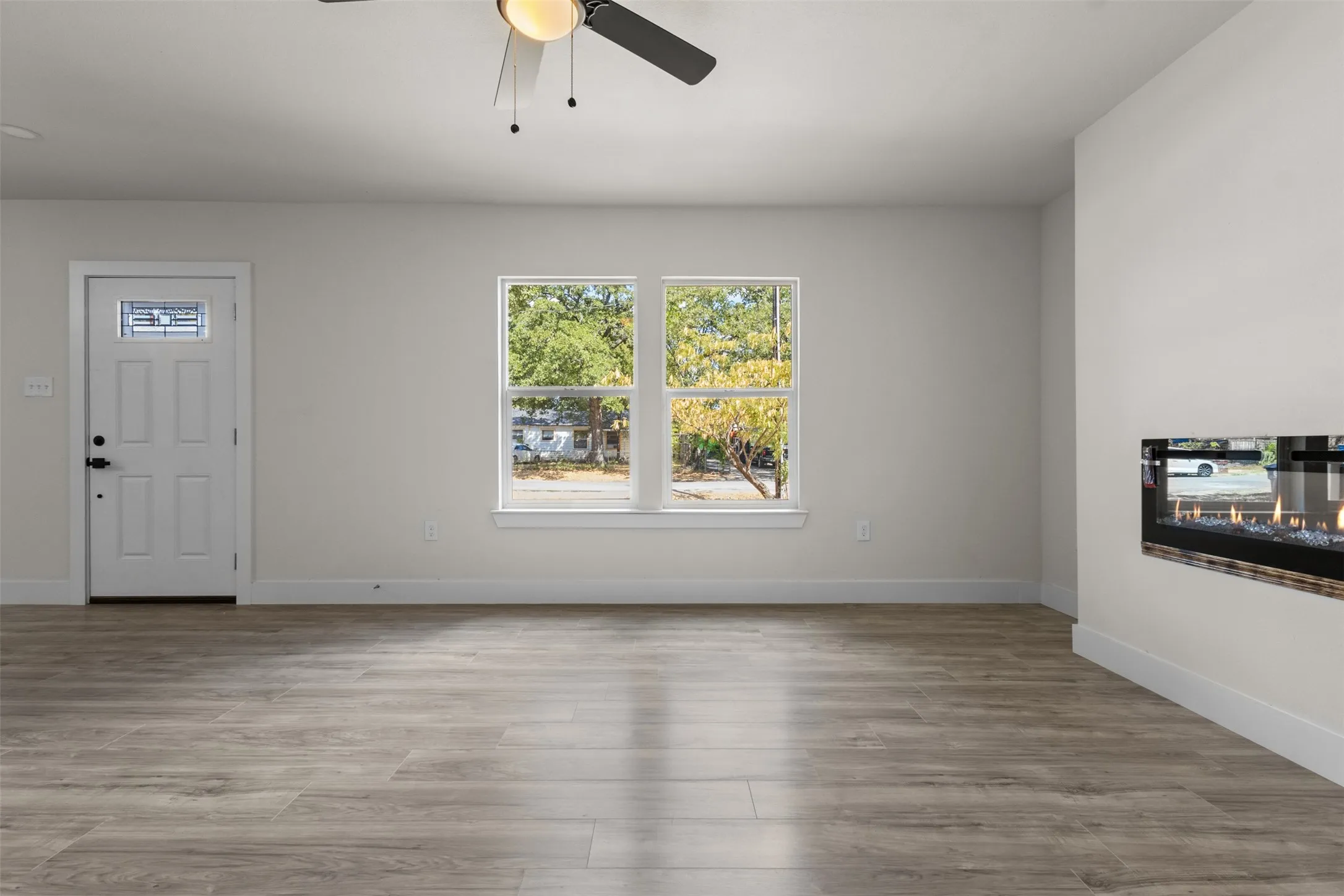 Single Family Residence For Sale in Dallas County , 1367 Friendship Drive, Dallas, Texas 75217, 4 Bedroom, 2 Bathroom, Garage spaces, 1,746 Sqft, built in 1940, mls#21280590, Real Estate Agent in Dallas, Homes For Sale in Dallas county, Homes For Sale in Dallas, Realtor in Dallas Texas, Real Estate Brokerage Independent Realty Texas, Luminita Cordes Realtor
