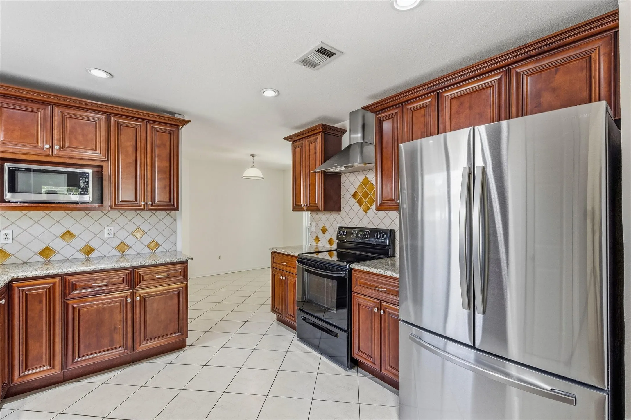 Single Family Residence For Rent in Dallas County , 266 Barclay Avenue, Coppell, Texas 75019, 3 Bedroom, 2 Bathroom, 2 Garage spaces, 1,599 Sqft, built in 1985, mls#21384246, Real Estate Agent in Coppell, Homes For Rent in Dallas county, Homes For Rent in Coppell, Realtor in Coppell Texas, Real Estate Brokerage Independent Realty Texas, Luminita Cordes Realtor