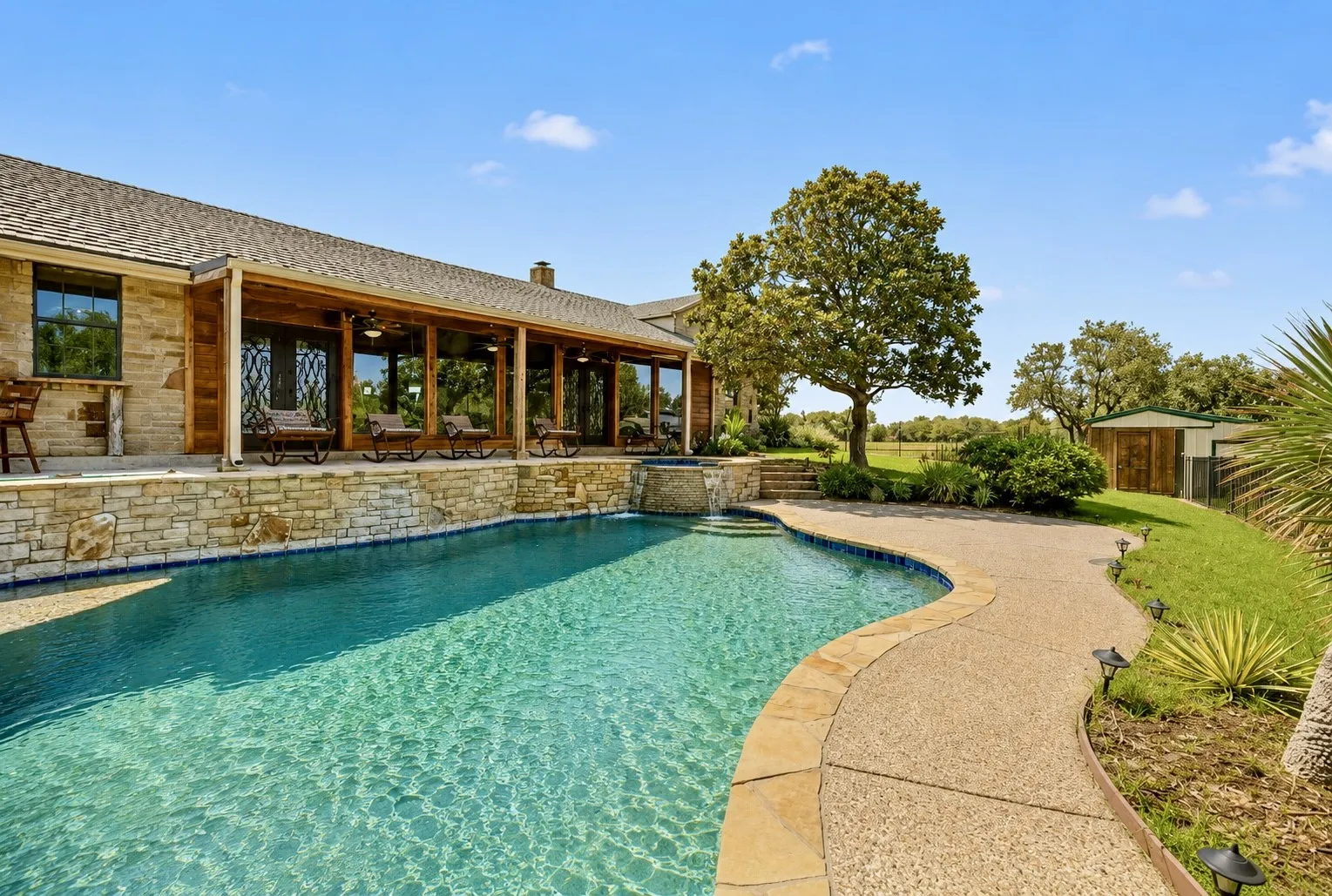 Single Family Residence For Sale in Parker County , 2121 Old Dicey Road, Weatherford, Texas 76085, 5 Bedroom, 5 Bathroom, 6 Garage spaces, 5,132 Sqft, built in 1998, mls#21384731, Real Estate Agent in Weatherford, Homes For Sale in Parker county, Homes For Sale in Weatherford, Realtor in Weatherford Texas, Real Estate Brokerage Independent Realty Texas, Luminita Cordes Realtor