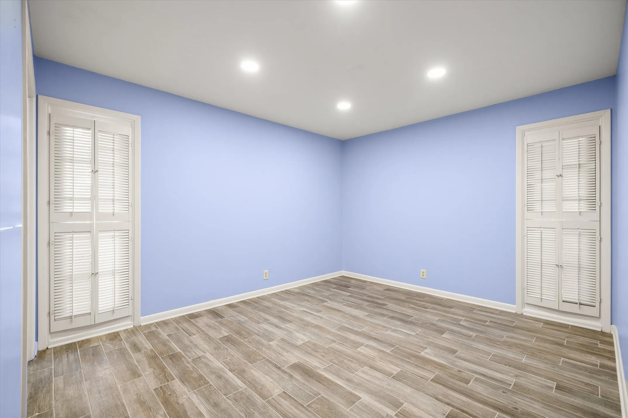Single Family Residence For Sale in Smith County , 2813 Rockbridge Road, Tyler, Texas 75701, 3 Bedroom, 3 Bathroom, 2 Garage spaces, 2,371 Sqft, built in 1973, mls#21385014, Real Estate Agent in Tyler, Homes For Sale in Smith county, Homes For Sale in Tyler, Realtor in Tyler Texas, Real Estate Brokerage Independent Realty Texas, Luminita Cordes Realtor