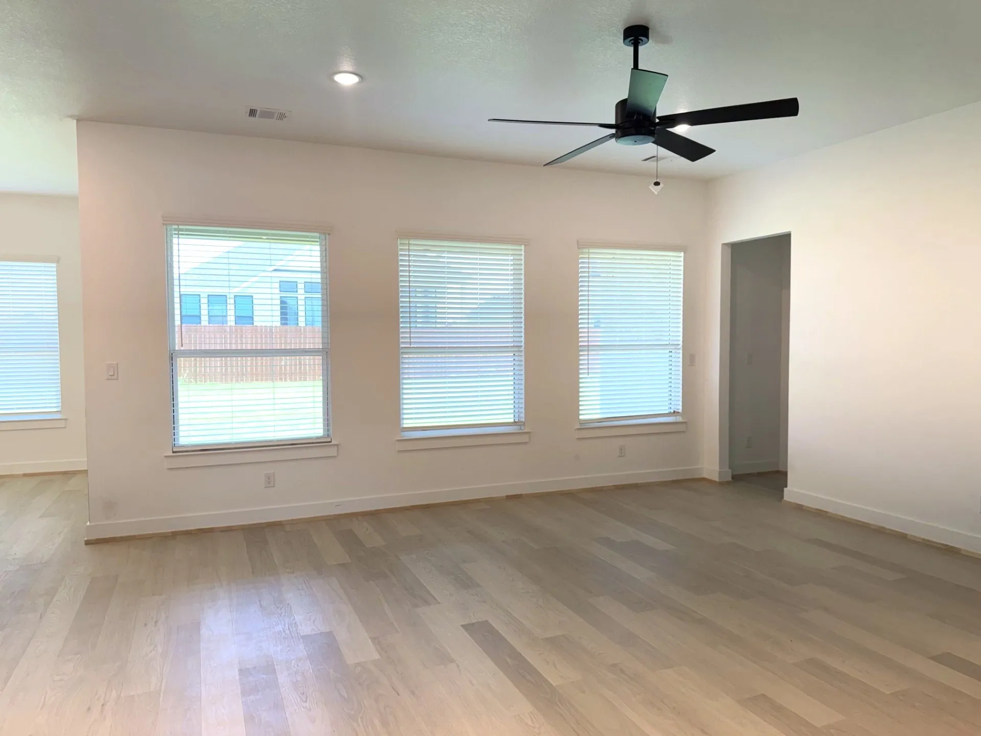 Single Family Residence For Sale in Mc Lennan County , 1336 Tahonta Drive, Hewitt, Texas 76643, 4 Bedroom, 3 Bathroom, 2 Garage spaces, 2,438 Sqft, built in 2026, mls#21383698, Real Estate Agent in Hewitt, Homes For Sale in Mc Lennan county, Homes For Sale in Hewitt, Realtor in Hewitt Texas, Real Estate Brokerage Independent Realty Texas, Luminita Cordes Realtor