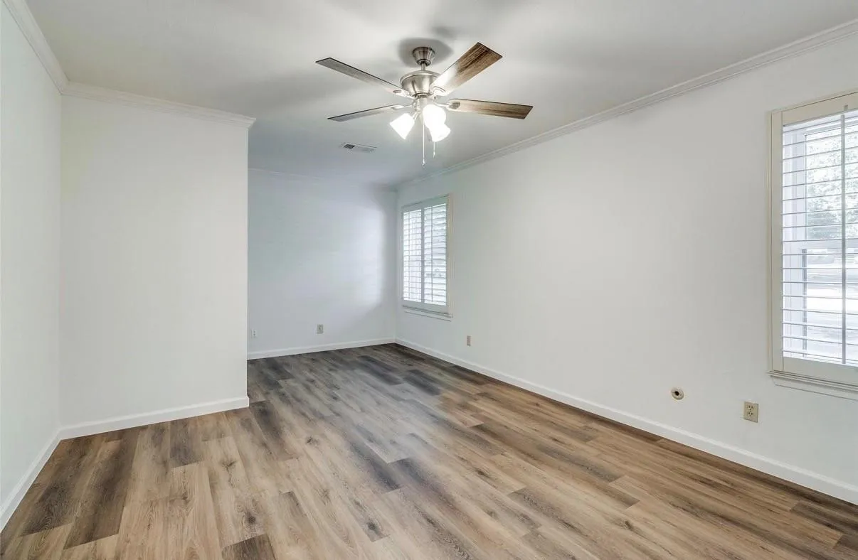 Townhouse For Sale in Dallas County , 13853 Leinsper Green Street, Dallas, Texas 75240, 3 Bedroom, 2 Bathroom, 2 Garage spaces, 1,430 Sqft, built in 1969, mls#21385022, Real Estate Agent in Dallas, Homes For Sale in Dallas county, Homes For Sale in Dallas, Realtor in Dallas Texas, Real Estate Brokerage Independent Realty Texas, Luminita Cordes Realtor