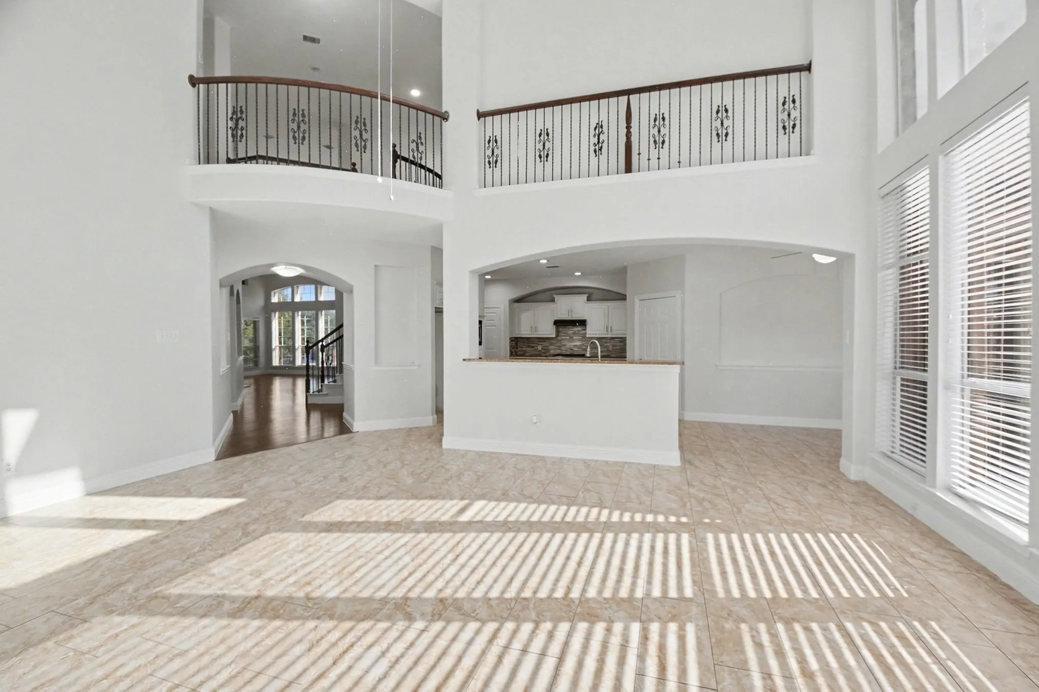 Single Family Residence For Sale in Dallas County , 1930 Wind Lake Circle, Garland, Texas 75040, 4 Bedroom, 3 Bathroom, 2 Garage spaces, 4,350 Sqft, built in 2005, mls#21384816, Real Estate Agent in Garland, Homes For Sale in Dallas county, Homes For Sale in Garland, Realtor in Garland Texas, Real Estate Brokerage Independent Realty Texas, Luminita Cordes Realtor