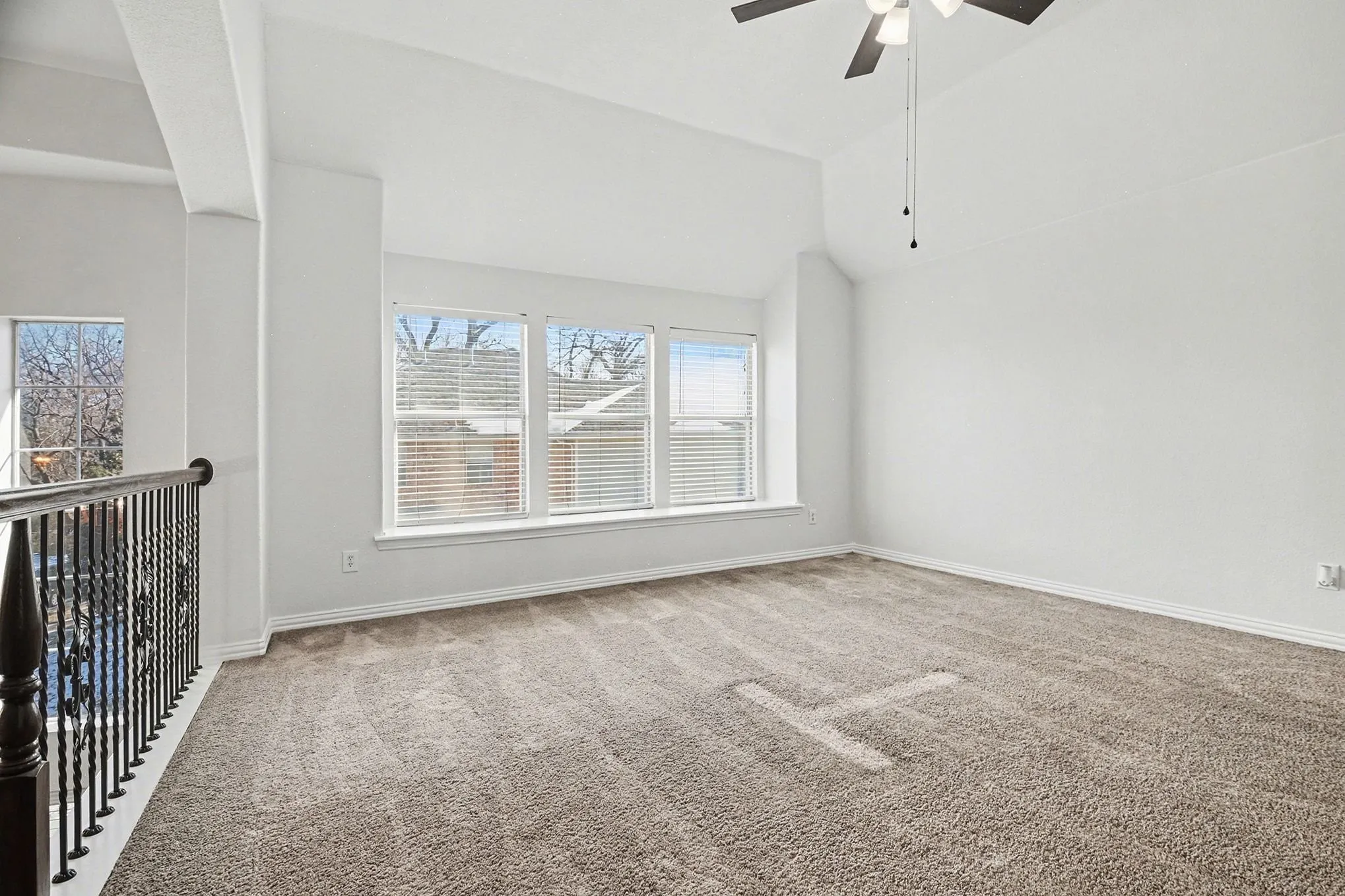 Single Family Residence For Sale in Dallas County , 1930 Wind Lake Circle, Garland, Texas 75040, 4 Bedroom, 3 Bathroom, 2 Garage spaces, 4,350 Sqft, built in 2005, mls#21384816, Real Estate Agent in Garland, Homes For Sale in Dallas county, Homes For Sale in Garland, Realtor in Garland Texas, Real Estate Brokerage Independent Realty Texas, Luminita Cordes Realtor