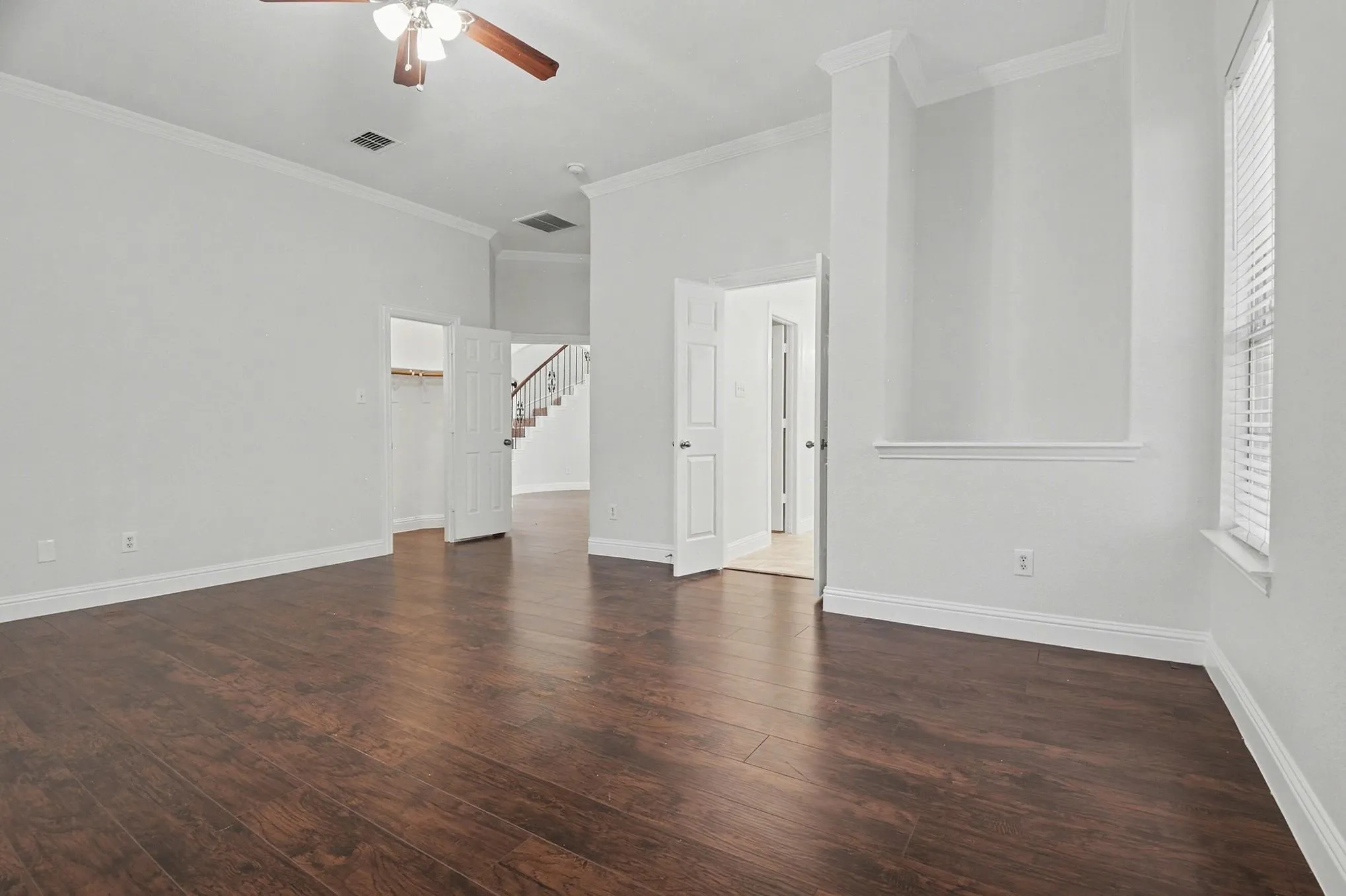 Single Family Residence For Sale in Dallas County , 1930 Wind Lake Circle, Garland, Texas 75040, 4 Bedroom, 3 Bathroom, 2 Garage spaces, 4,350 Sqft, built in 2005, mls#21384816, Real Estate Agent in Garland, Homes For Sale in Dallas county, Homes For Sale in Garland, Realtor in Garland Texas, Real Estate Brokerage Independent Realty Texas, Luminita Cordes Realtor