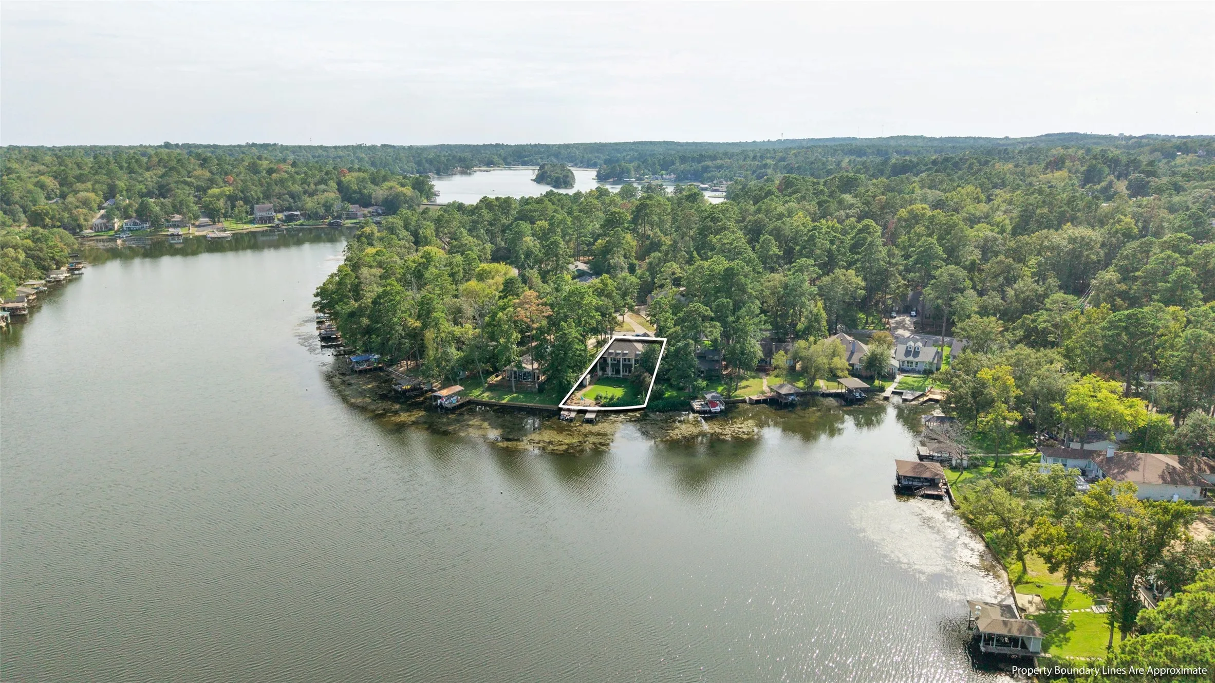 Waterfront property with direct lake access