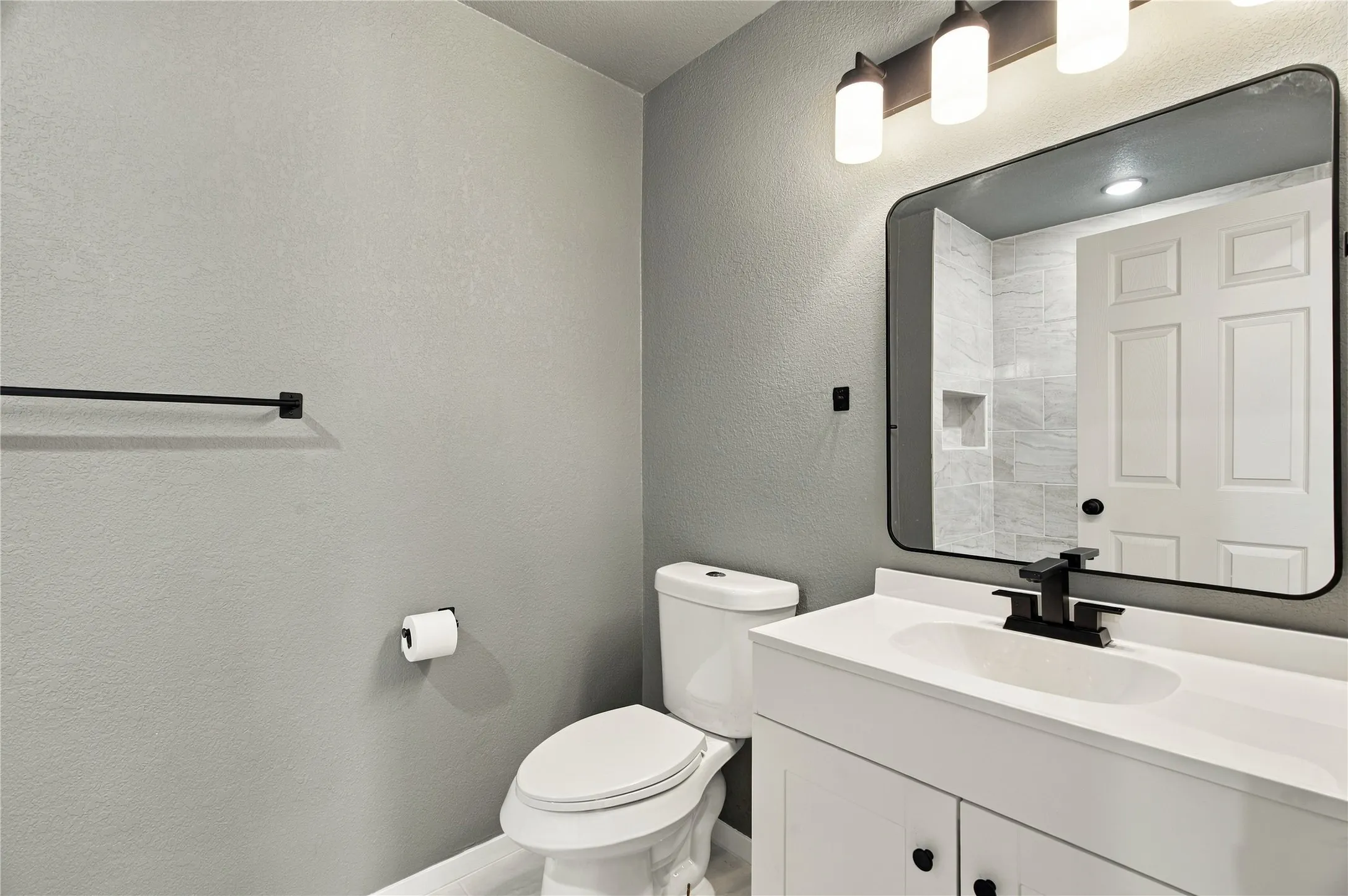 Single Family Residence For Sale in Tarrant County , 5725 Jacqueline Road, Fort Worth, Texas 76112, 4 Bedroom, 2 Bathroom, Garage spaces, 2,389 Sqft, built in 1953, mls#21385024, Real Estate Agent in Fort Worth, Homes For Sale in Tarrant county, Homes For Sale in Fort Worth, Realtor in Fort Worth Texas, Real Estate Brokerage Independent Realty Texas, Luminita Cordes Realtor
