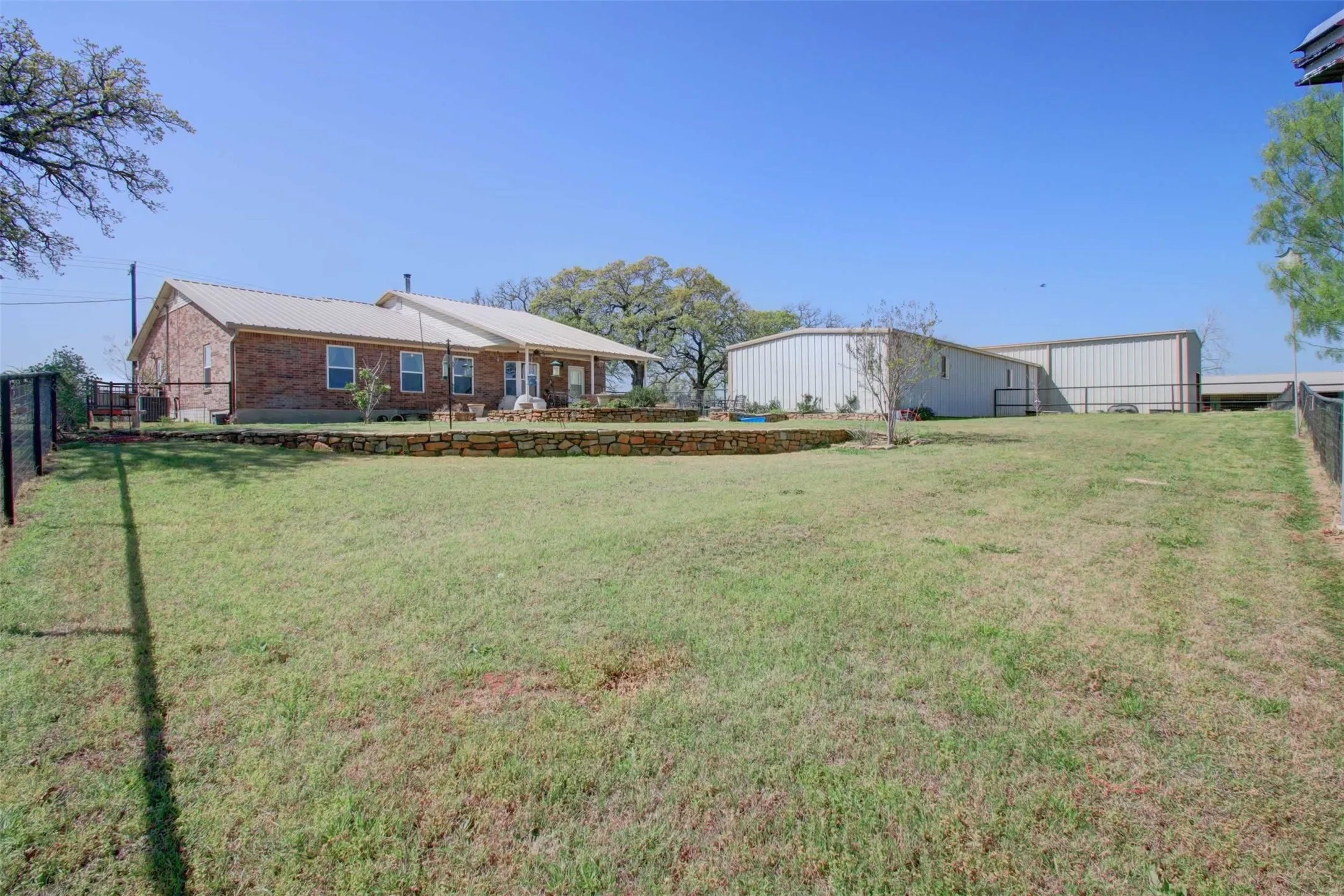 Farm For Sale in Parker County , 3559 Springfield, Springtown, Texas 76082, 3 Bedroom, 2 Bathroom, 5 Garage spaces, 2,304 Sqft, built in 0, mls#21385023, Real Estate Agent in Springtown, Homes For Sale in Parker county, Homes For Sale in Springtown, Realtor in Springtown Texas, Real Estate Brokerage Independent Realty Texas, Luminita Cordes Realtor