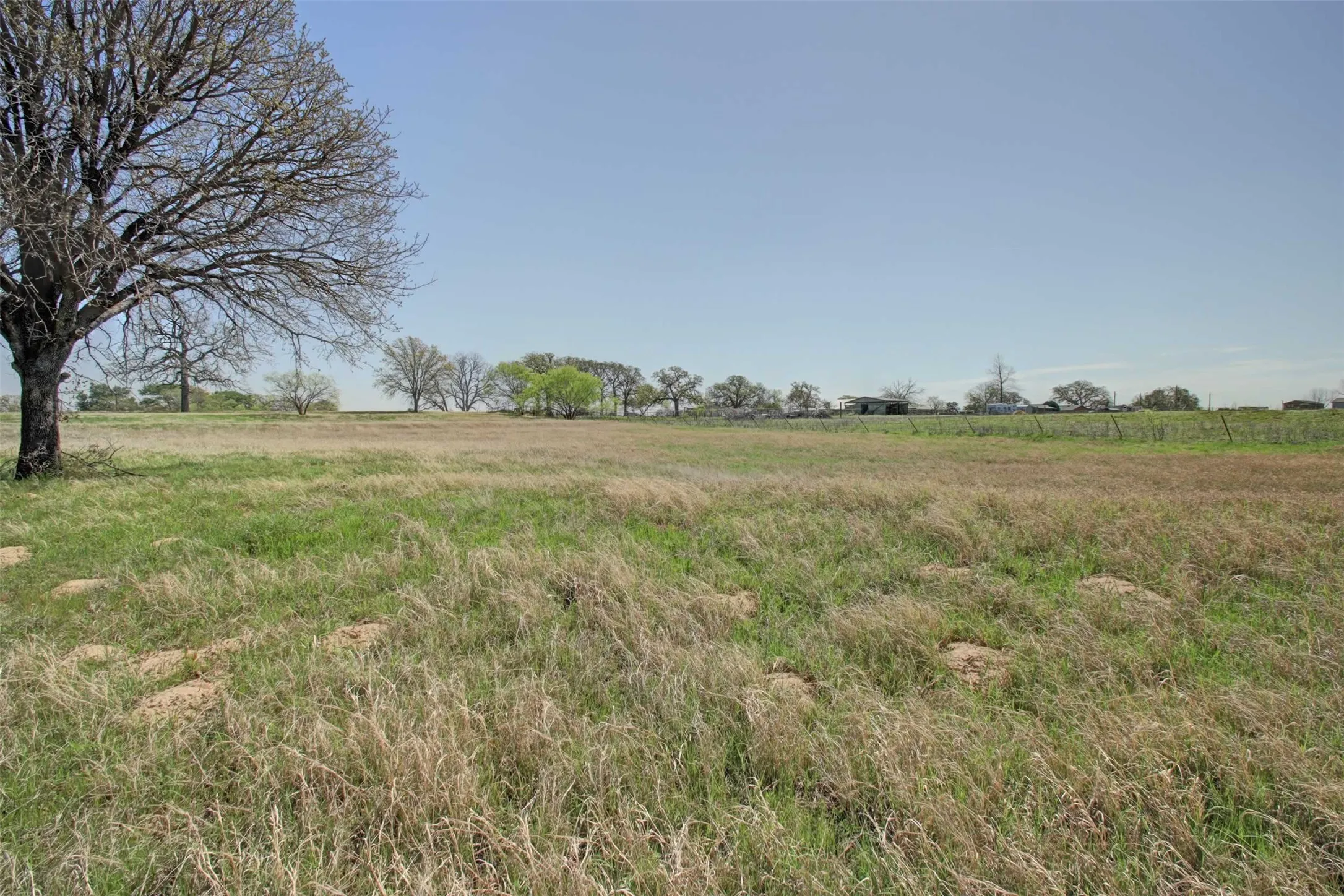 Farm For Sale in Parker County , 3559 Springfield, Springtown, Texas 76082, 3 Bedroom, 2 Bathroom, 5 Garage spaces, 2,304 Sqft, built in 0, mls#21385023, Real Estate Agent in Springtown, Homes For Sale in Parker county, Homes For Sale in Springtown, Realtor in Springtown Texas, Real Estate Brokerage Independent Realty Texas, Luminita Cordes Realtor