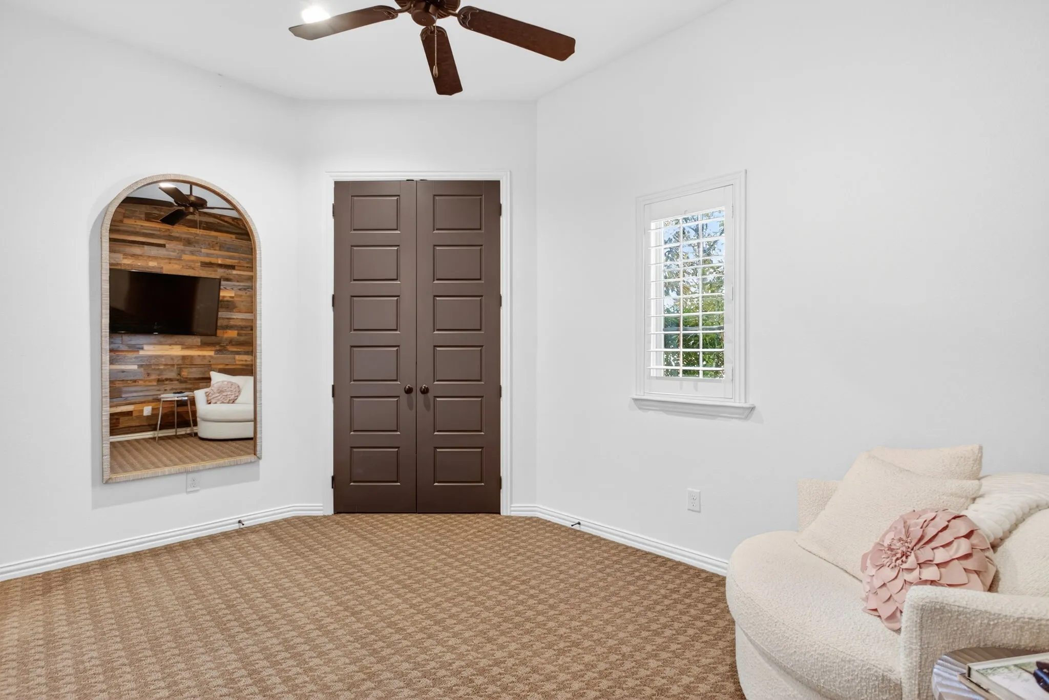 Single Family Residence For Sale in Parker County , 301 Rustic View Lane, Aledo, Texas 76008, 5 Bedroom, 5 Bathroom, 9 Garage spaces, 4,382 Sqft, built in 2014, mls#21385026, Real Estate Agent in Aledo, Homes For Sale in Parker county, Homes For Sale in Aledo, Realtor in Aledo Texas, Real Estate Brokerage Independent Realty Texas, Luminita Cordes Realtor