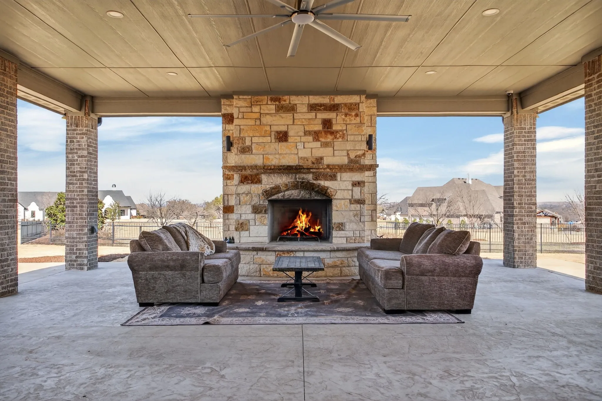 Single Family Residence For Sale in Parker County , 301 Rustic View Lane, Aledo, Texas 76008, 5 Bedroom, 5 Bathroom, 9 Garage spaces, 4,382 Sqft, built in 2014, mls#21385026, Real Estate Agent in Aledo, Homes For Sale in Parker county, Homes For Sale in Aledo, Realtor in Aledo Texas, Real Estate Brokerage Independent Realty Texas, Luminita Cordes Realtor