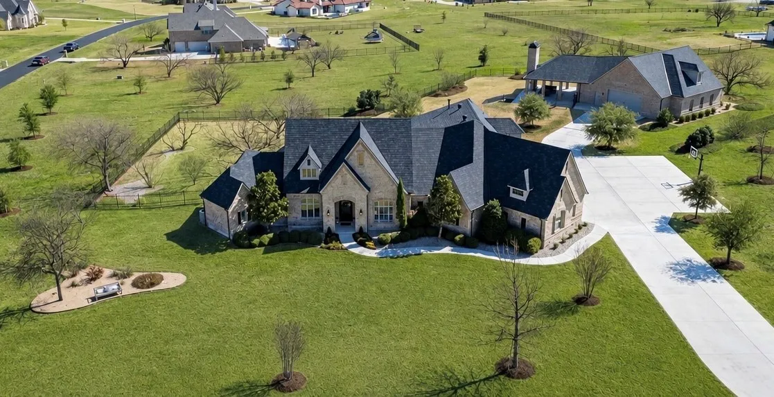 Single Family Residence For Sale in Parker County , 301 Rustic View Lane, Aledo, Texas 76008, 5 Bedroom, 5 Bathroom, 9 Garage spaces, 4,382 Sqft, built in 2014, mls#21385026, Real Estate Agent in Aledo, Homes For Sale in Parker county, Homes For Sale in Aledo, Realtor in Aledo Texas, Real Estate Brokerage Independent Realty Texas, Luminita Cordes Realtor