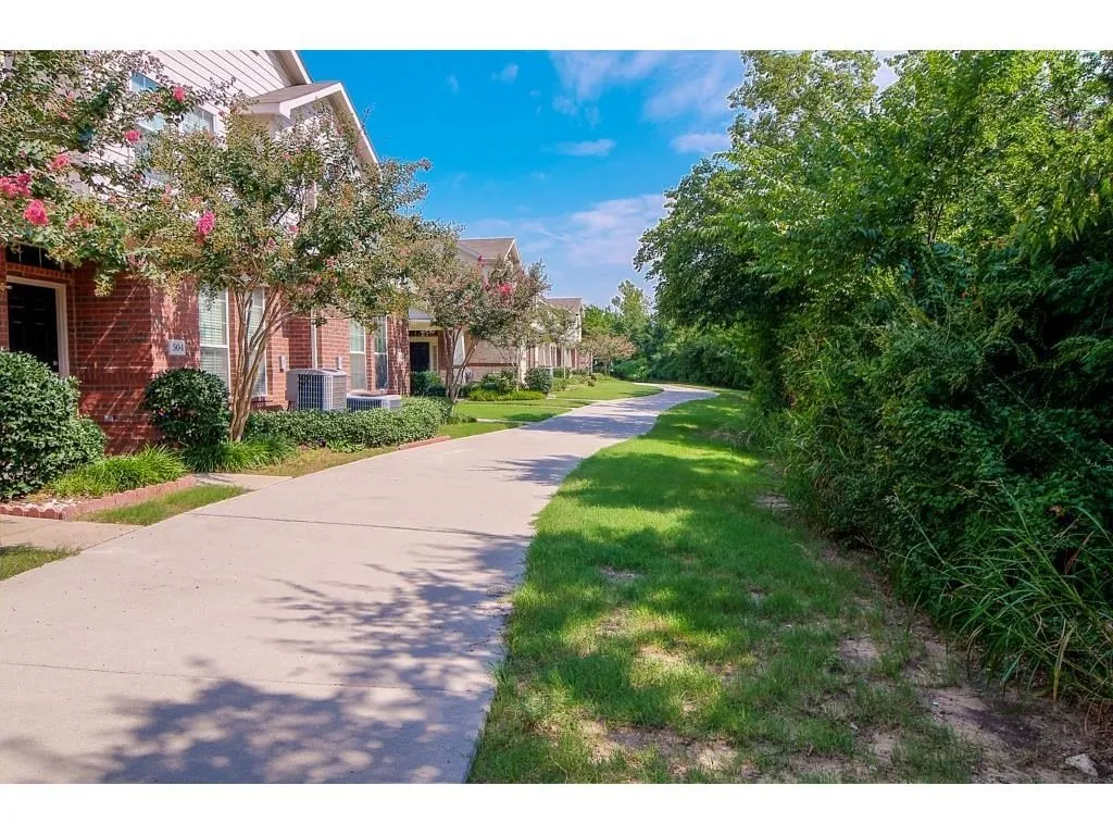 Condominium For Rent in Collin County , 2224 Stonepark Place, Mc Kinney, Texas 75071, 2 Bedroom, 3 Bathroom, 2 Garage spaces, 1,270 Sqft, built in 2006, mls#21384556, Real Estate Agent in Mc Kinney, Homes For Rent in Collin county, Homes For Rent in Mc Kinney, Realtor in Mc Kinney Texas, Real Estate Brokerage Independent Realty Texas, Luminita Cordes Realtor
